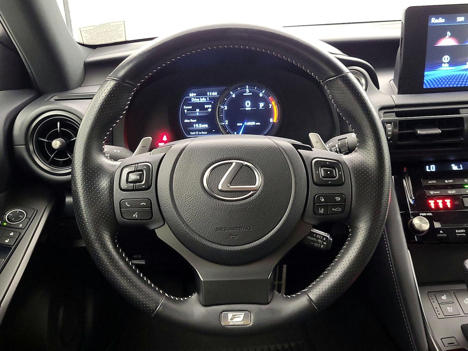 2024 Lexus IS 350 F SPORT - Photo 11