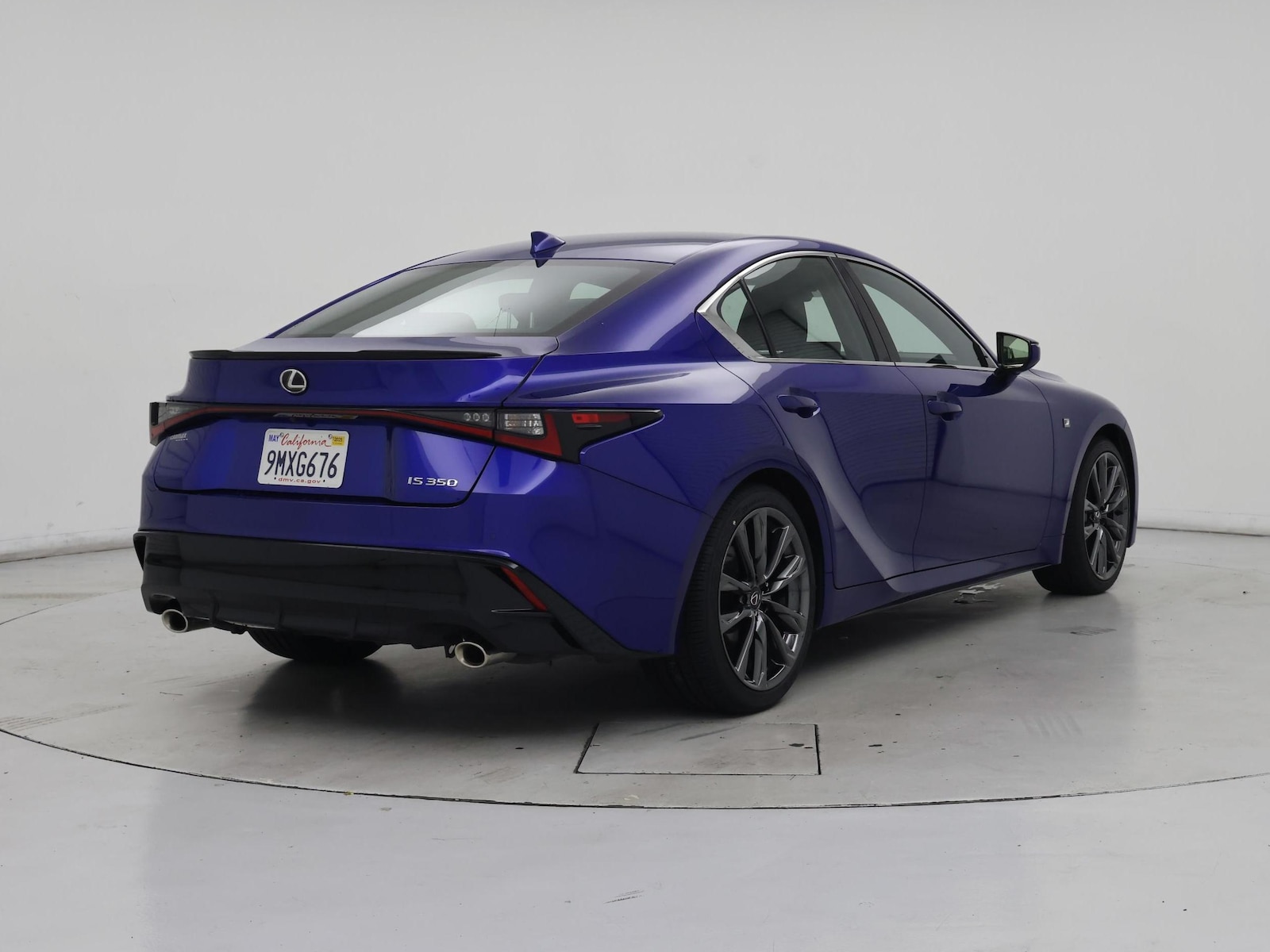 2024 Lexus IS 350 F SPORT - Photo 9