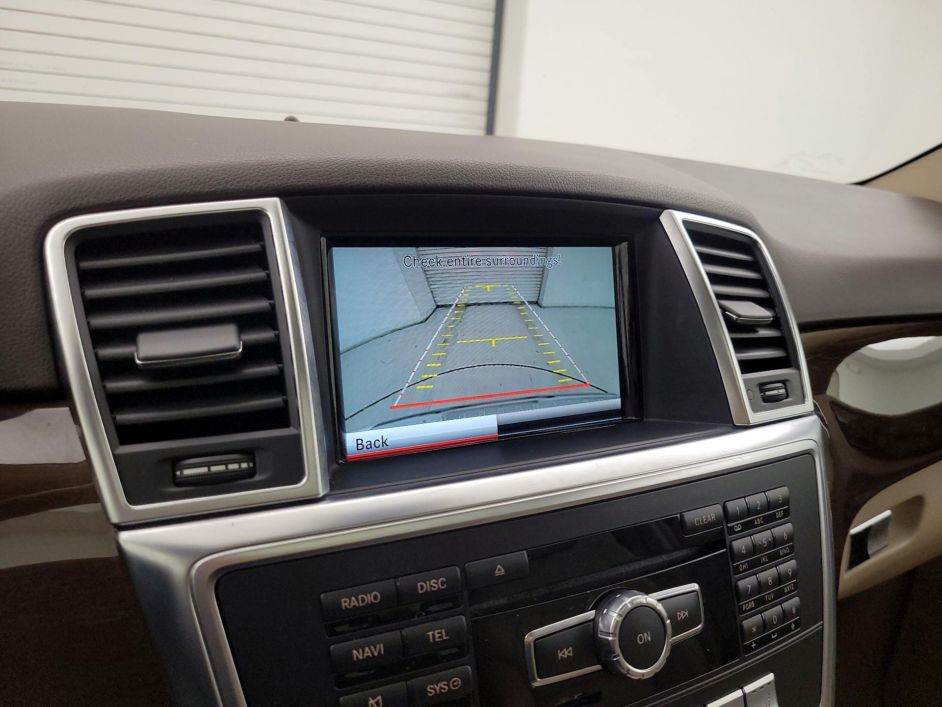 Thumbnail: 2015 Mercedes-Benz M-Class - 15