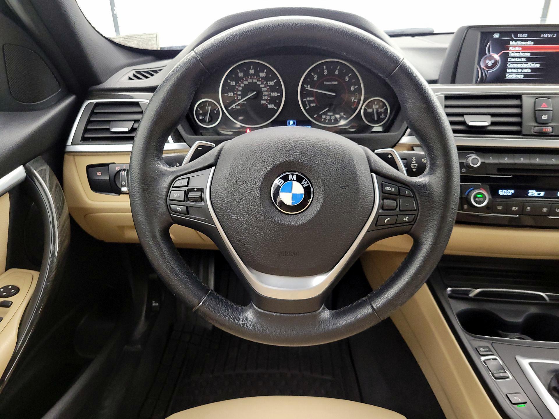 Thumbnail: 2017 BMW 3 Series - 10