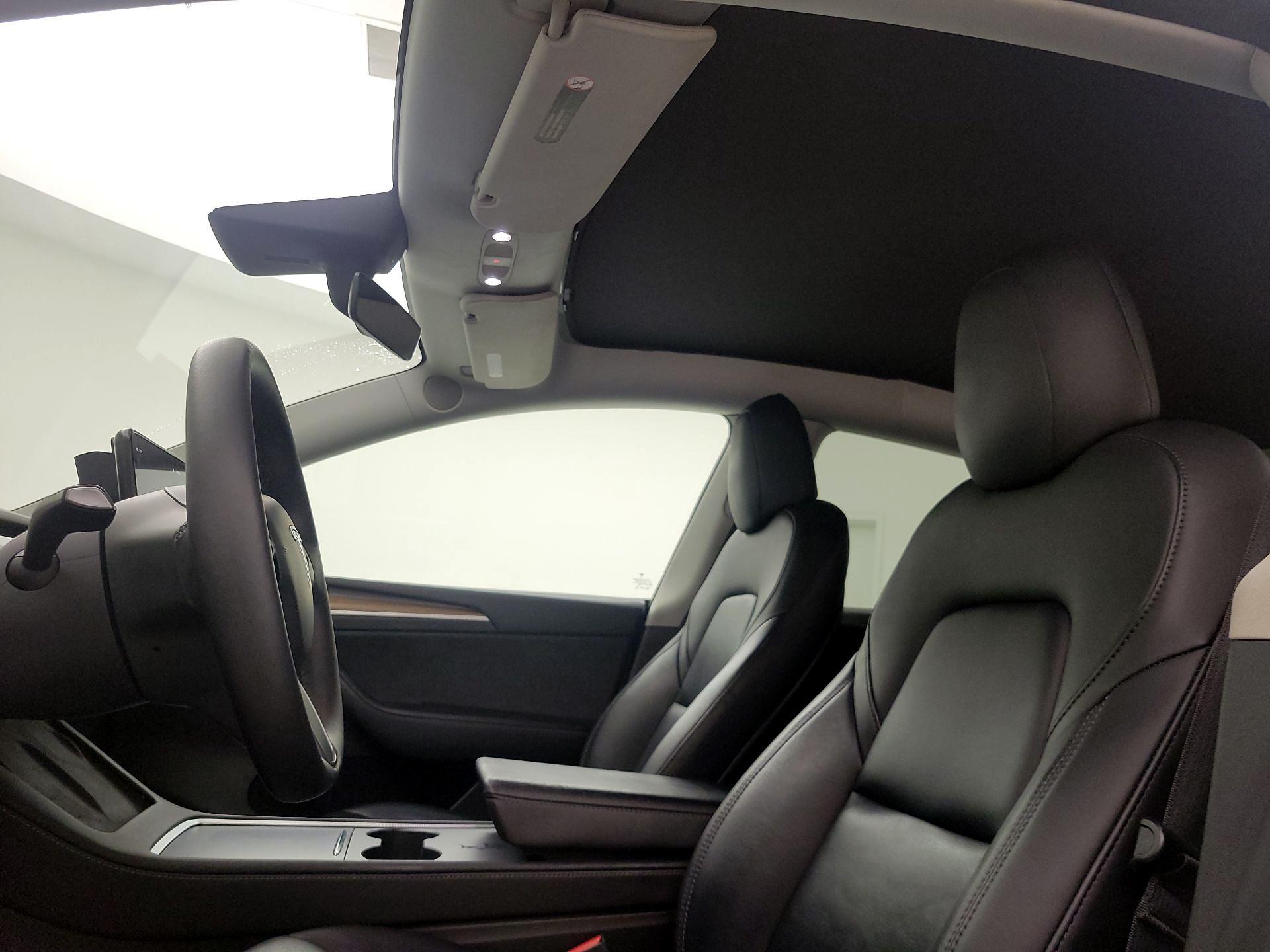 Thumbnail: 2022 Tesla Model Y - 18