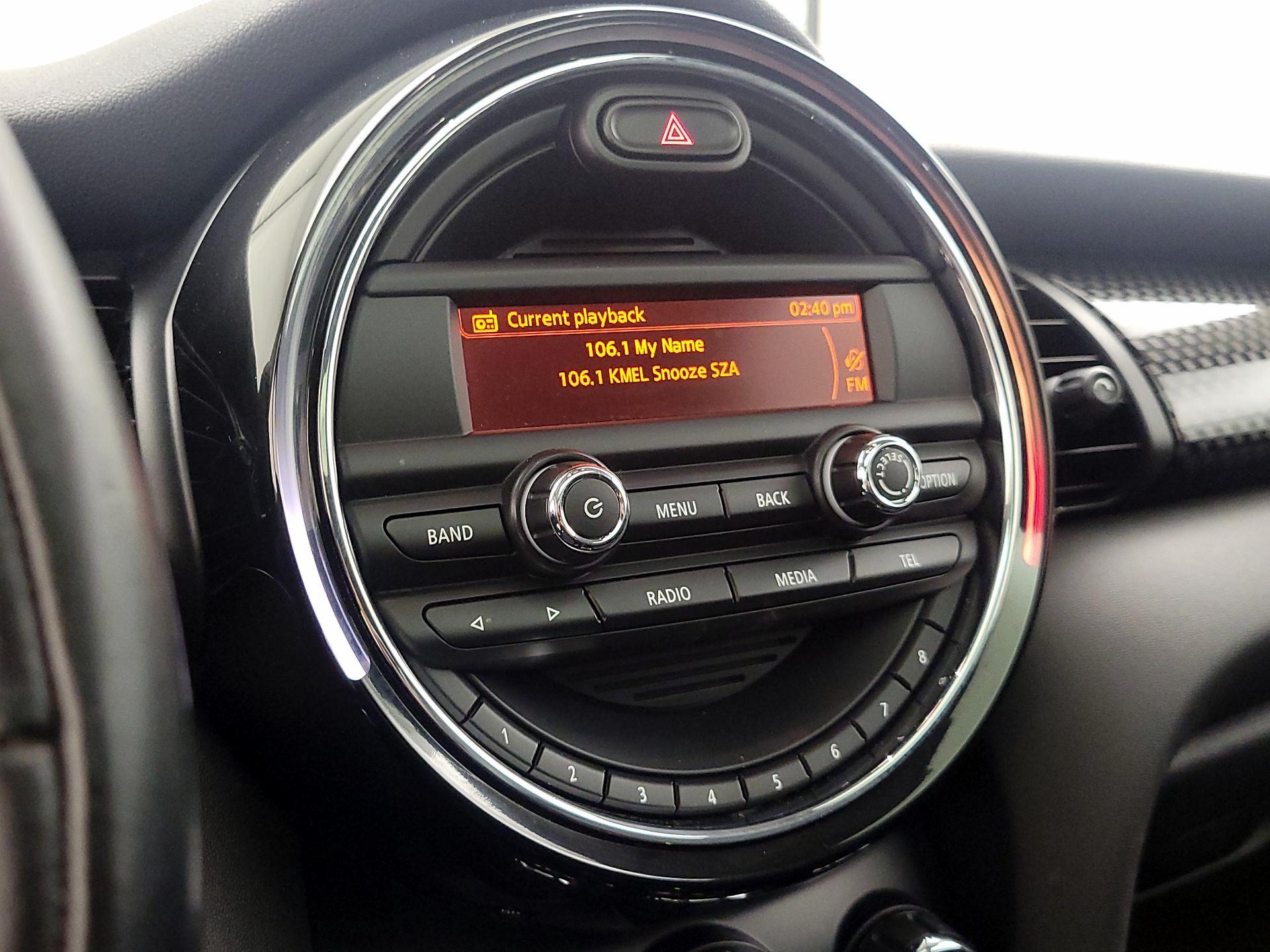 Thumbnail: 2016 MINI Cooper Hardtop - 14