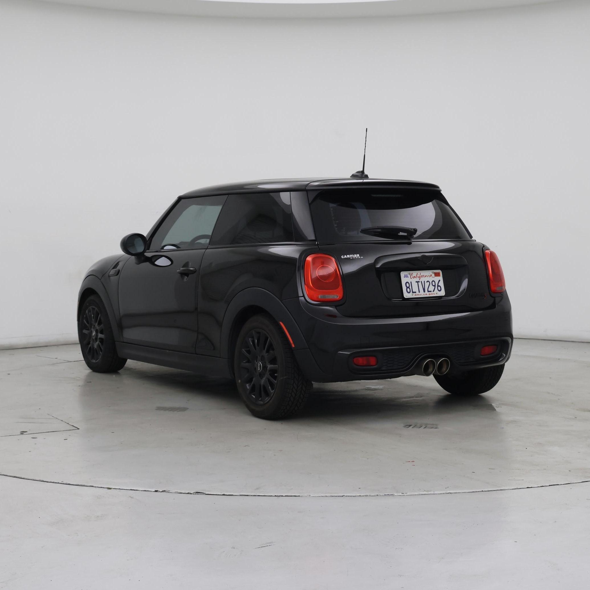 Thumbnail: 2016 MINI Cooper Hardtop - 2