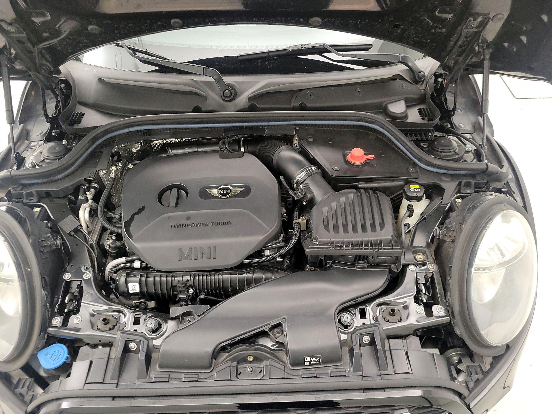 Thumbnail: 2016 MINI Cooper Hardtop - 19