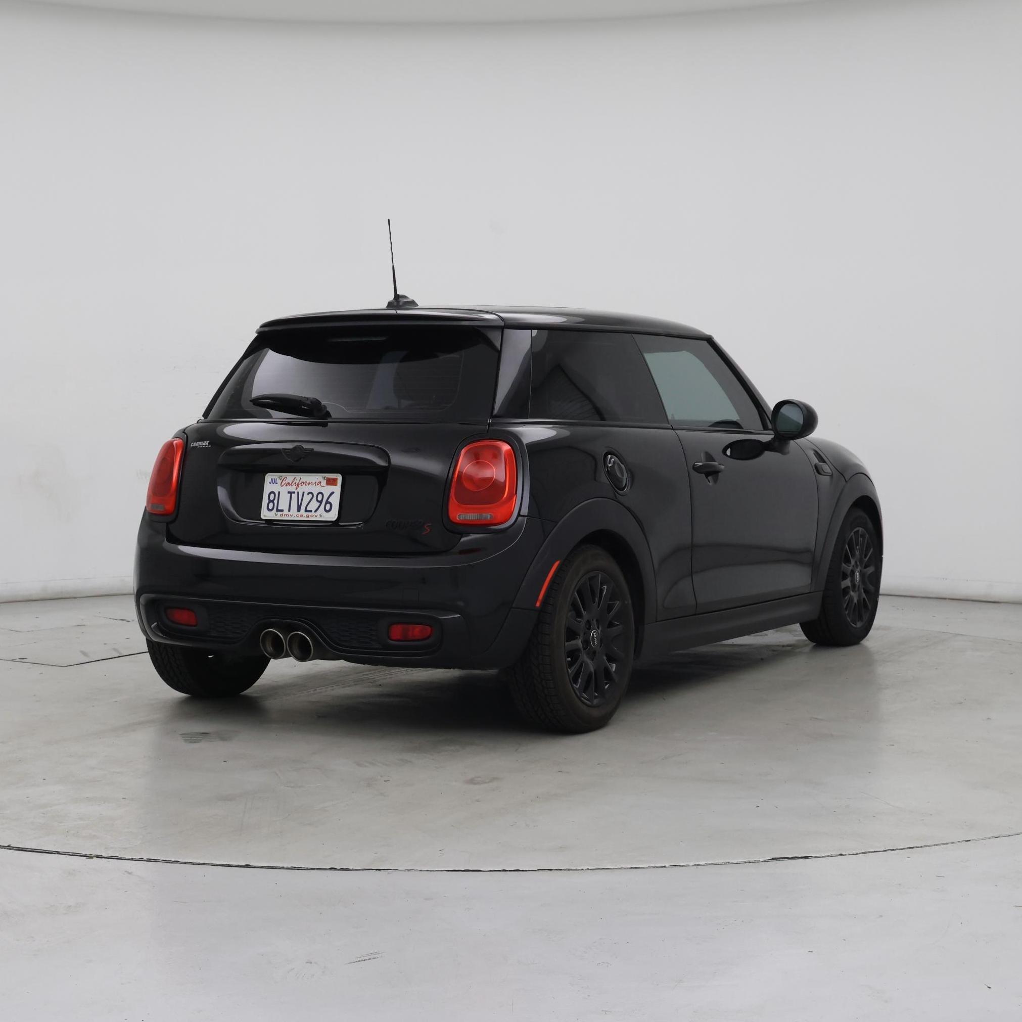 Thumbnail: 2016 MINI Cooper Hardtop - 8