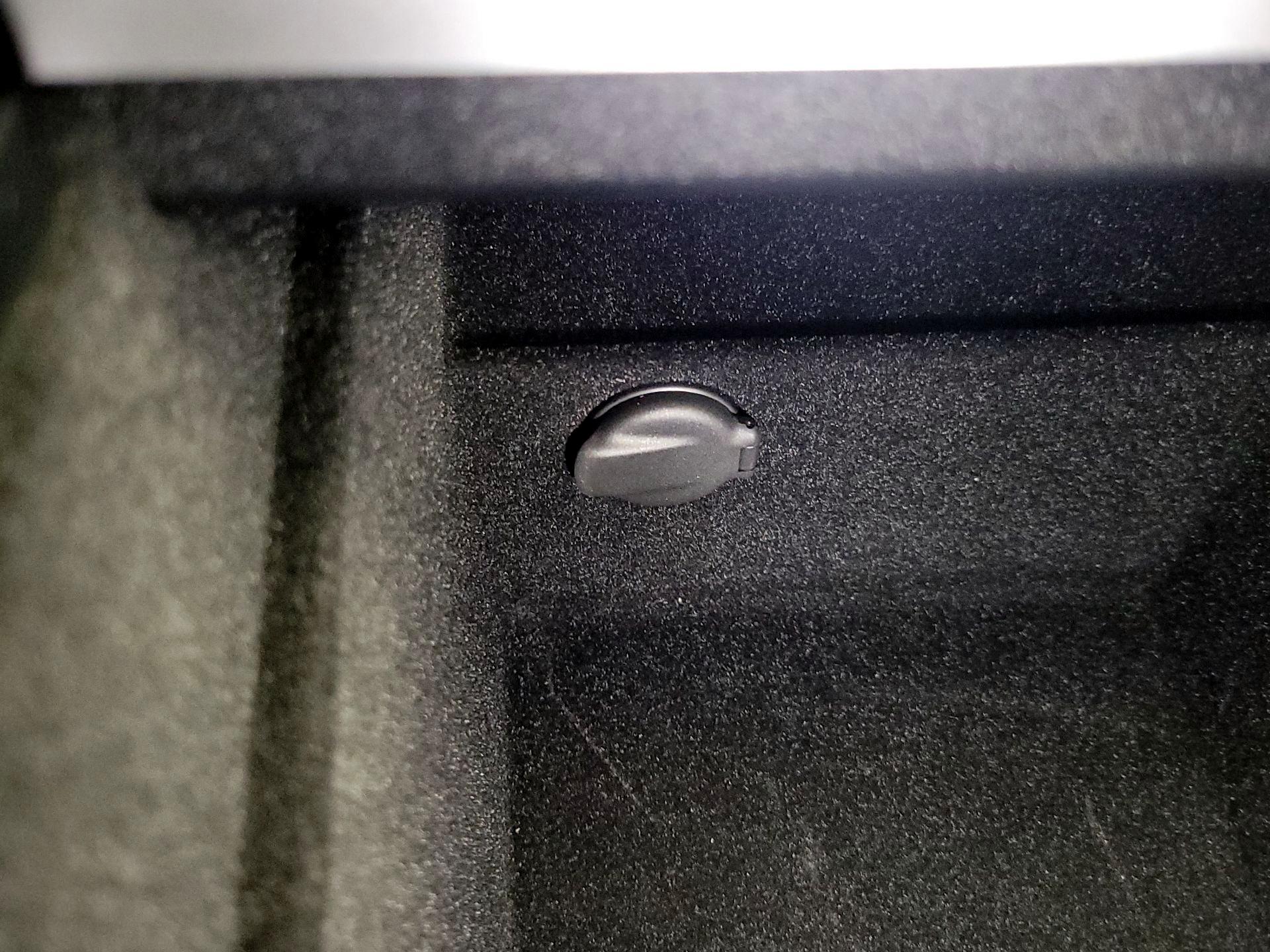 Thumbnail: 2025 Tesla Model 3 - 18