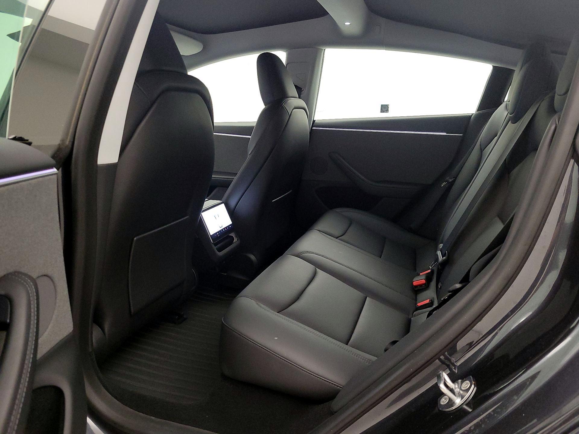 Thumbnail: 2025 Tesla Model 3 - 20