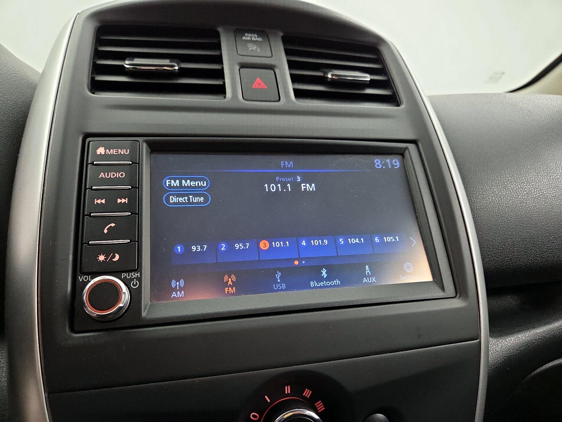 Thumbnail: 2019 Nissan Versa Note - 15
