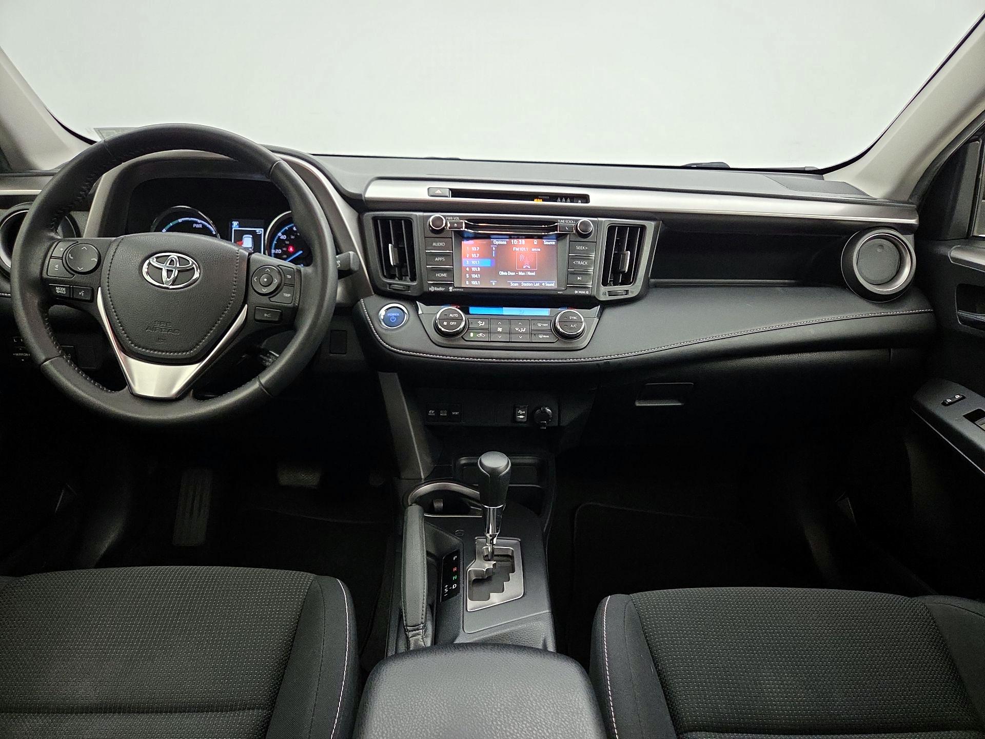 Thumbnail: 2017 Toyota RAV4 - 9