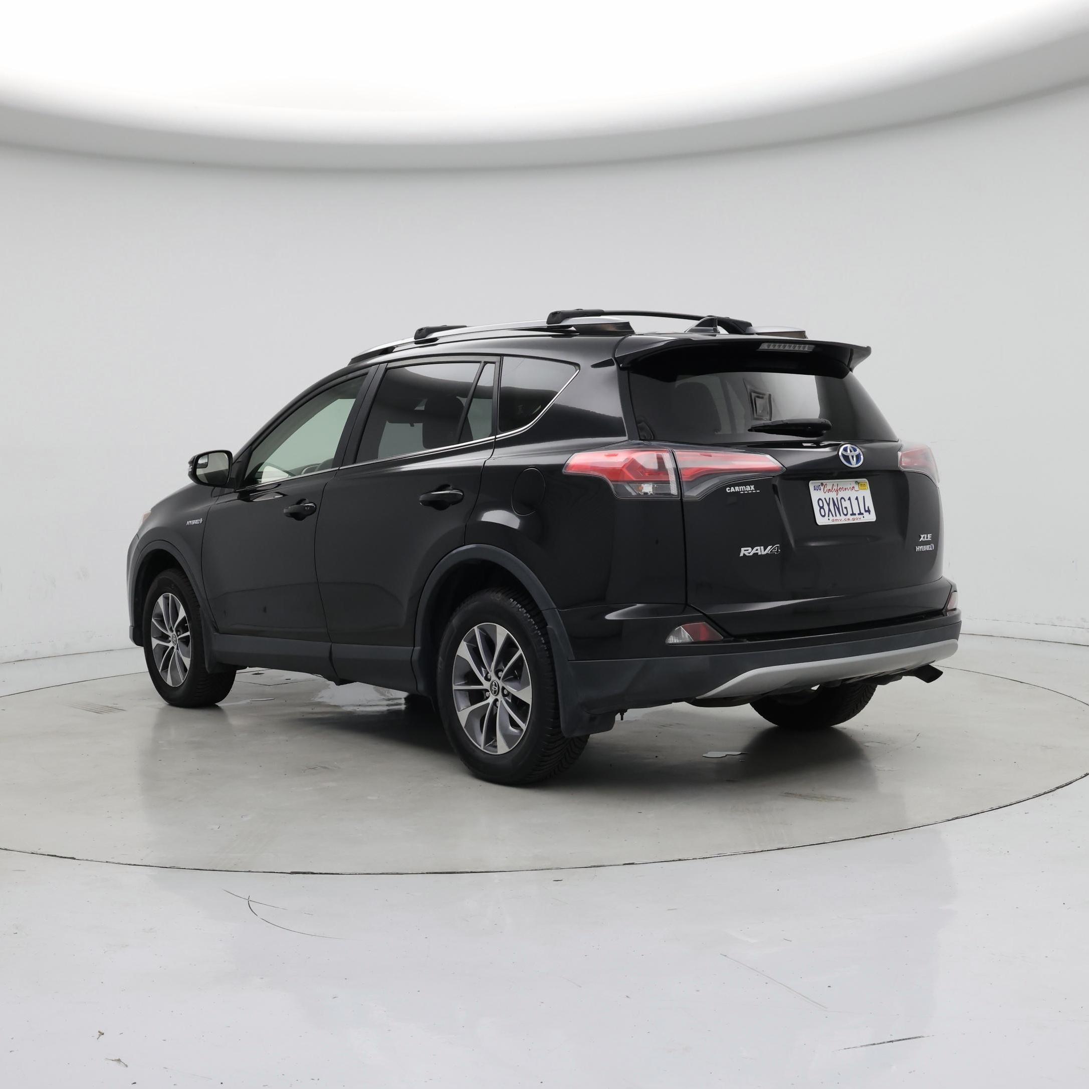 Thumbnail: 2017 Toyota RAV4 - 2