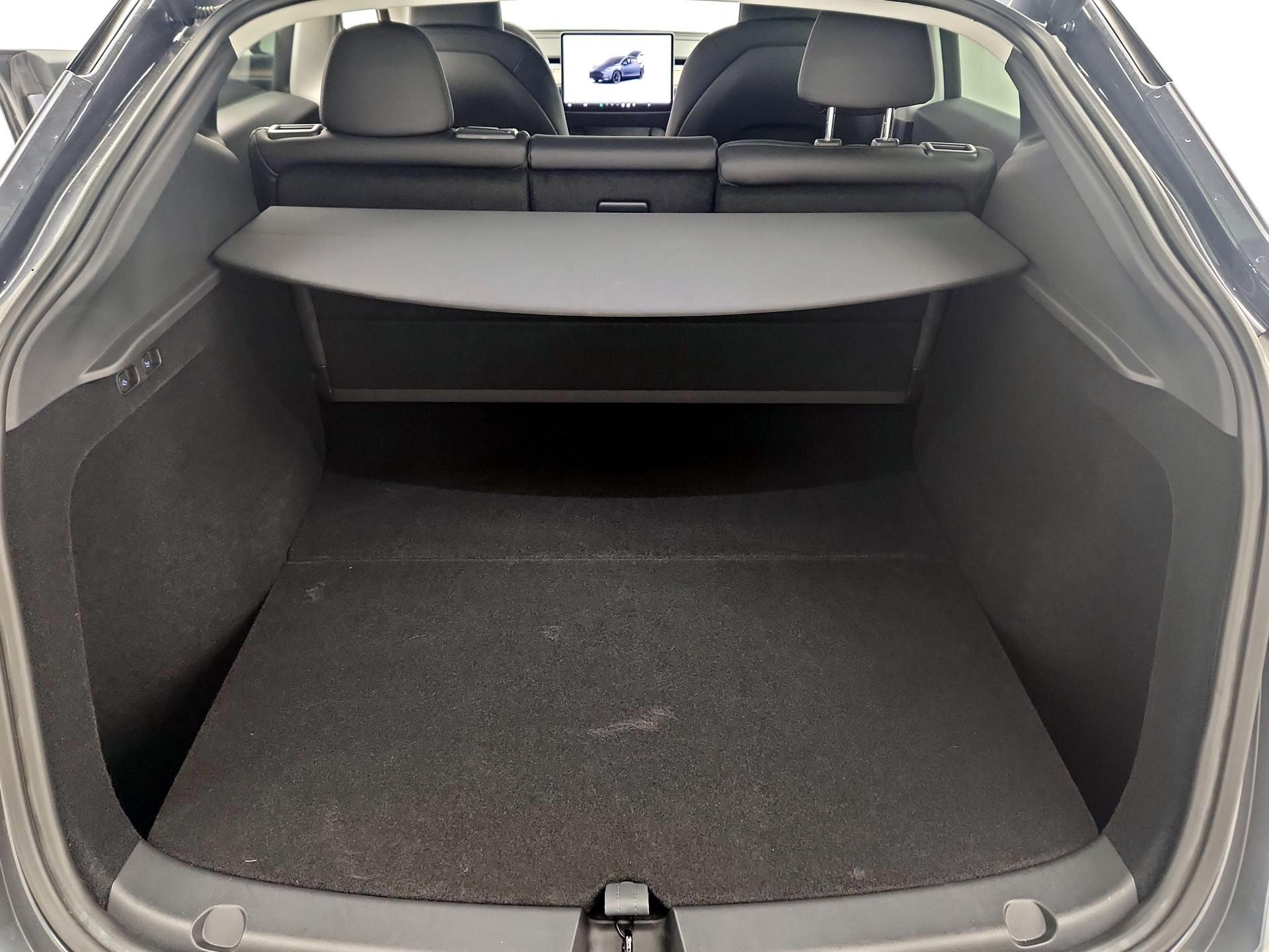 Thumbnail: 2023 Tesla Model Y - 19