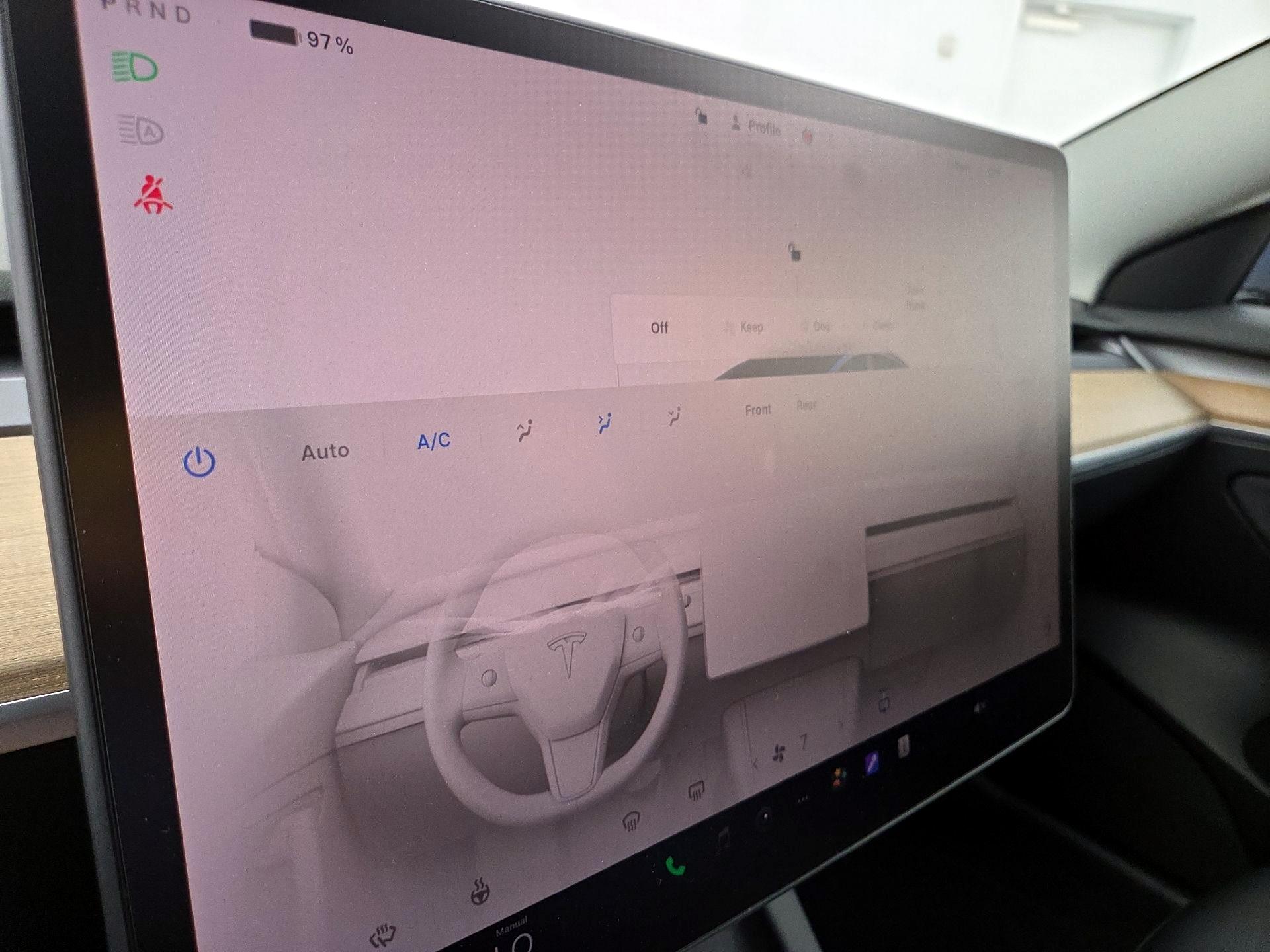 Thumbnail: 2023 Tesla Model 3 - 17