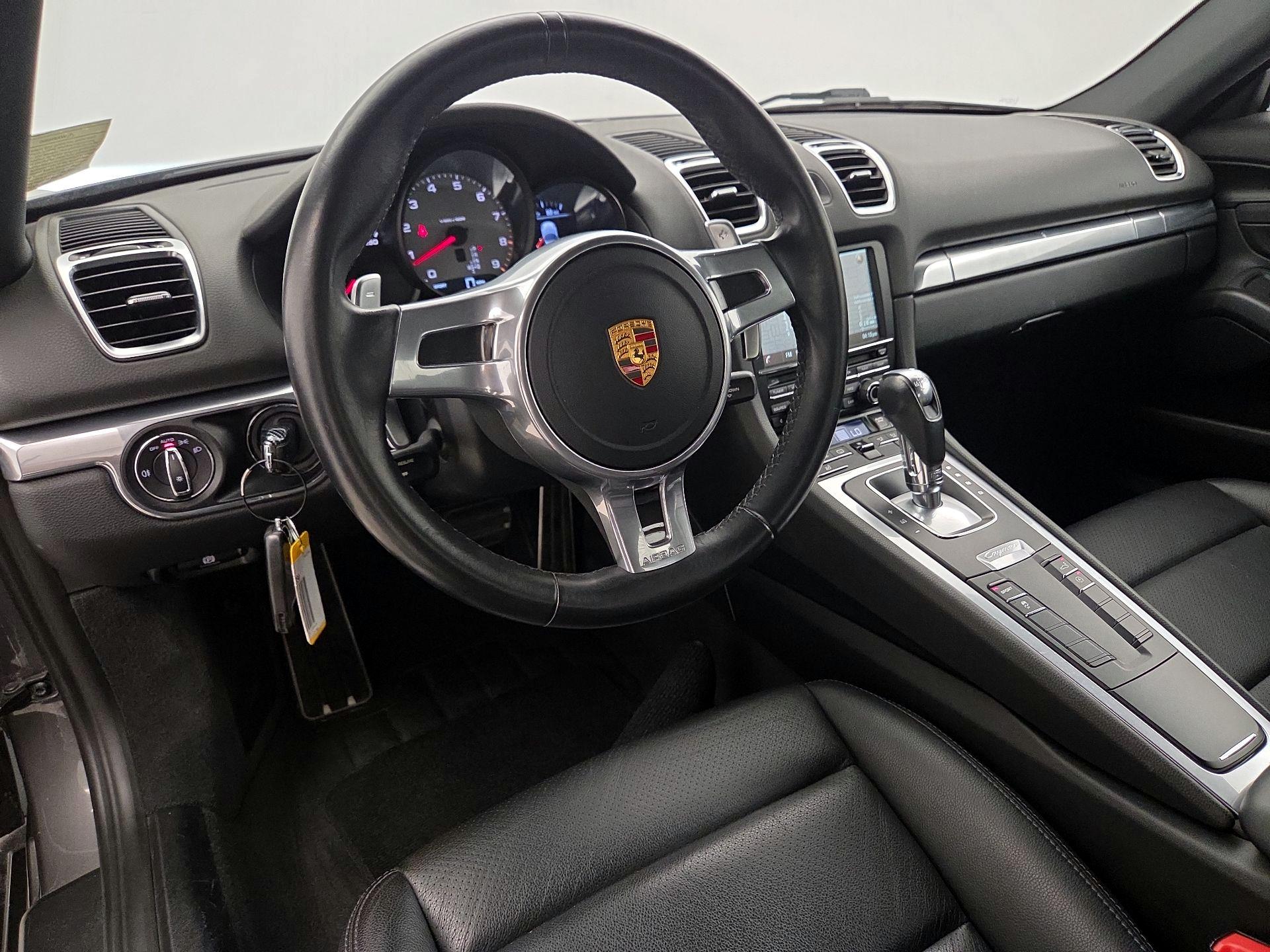 Thumbnail: 2016 Porsche Cayman - 9