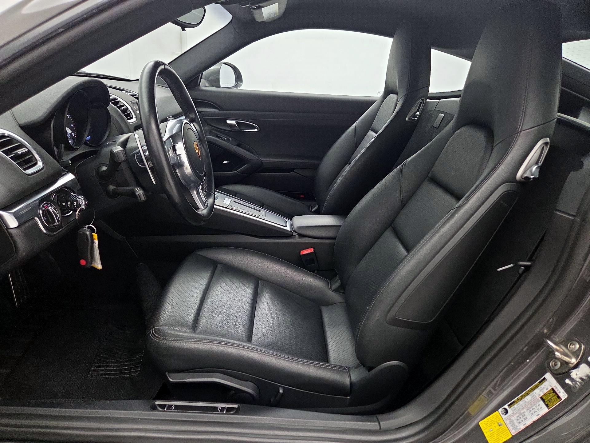 Thumbnail: 2016 Porsche Cayman - 11