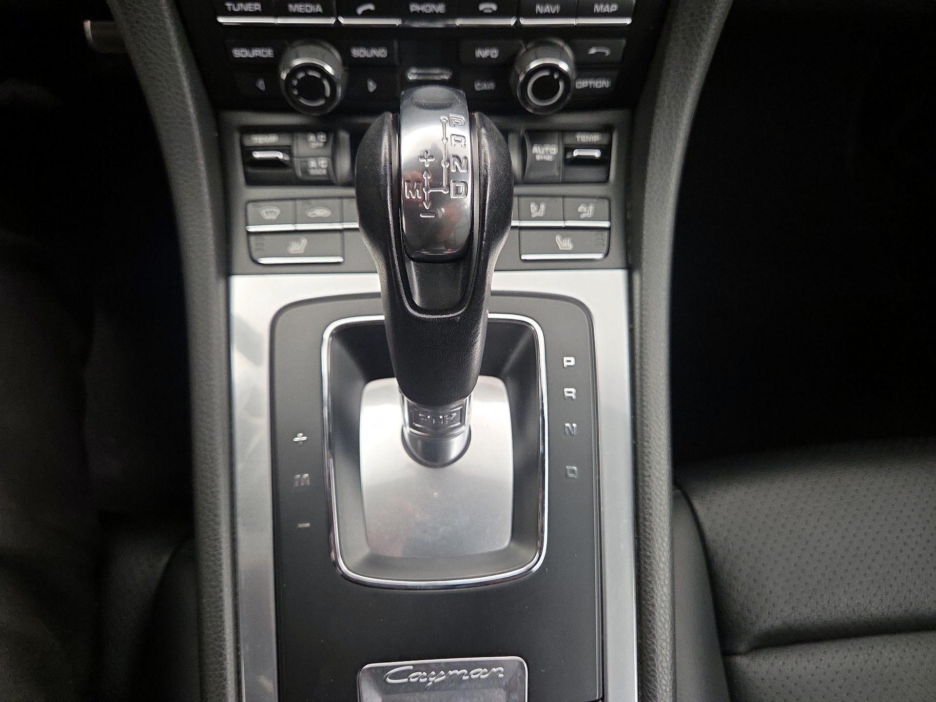 Thumbnail: 2016 Porsche Cayman - 18