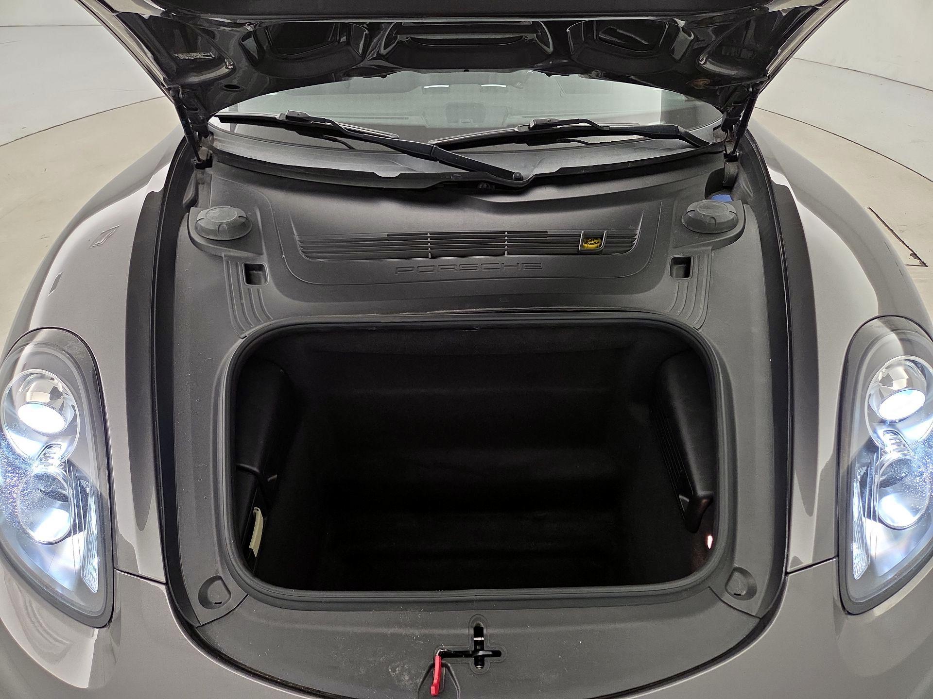 Thumbnail: 2016 Porsche Cayman - 20