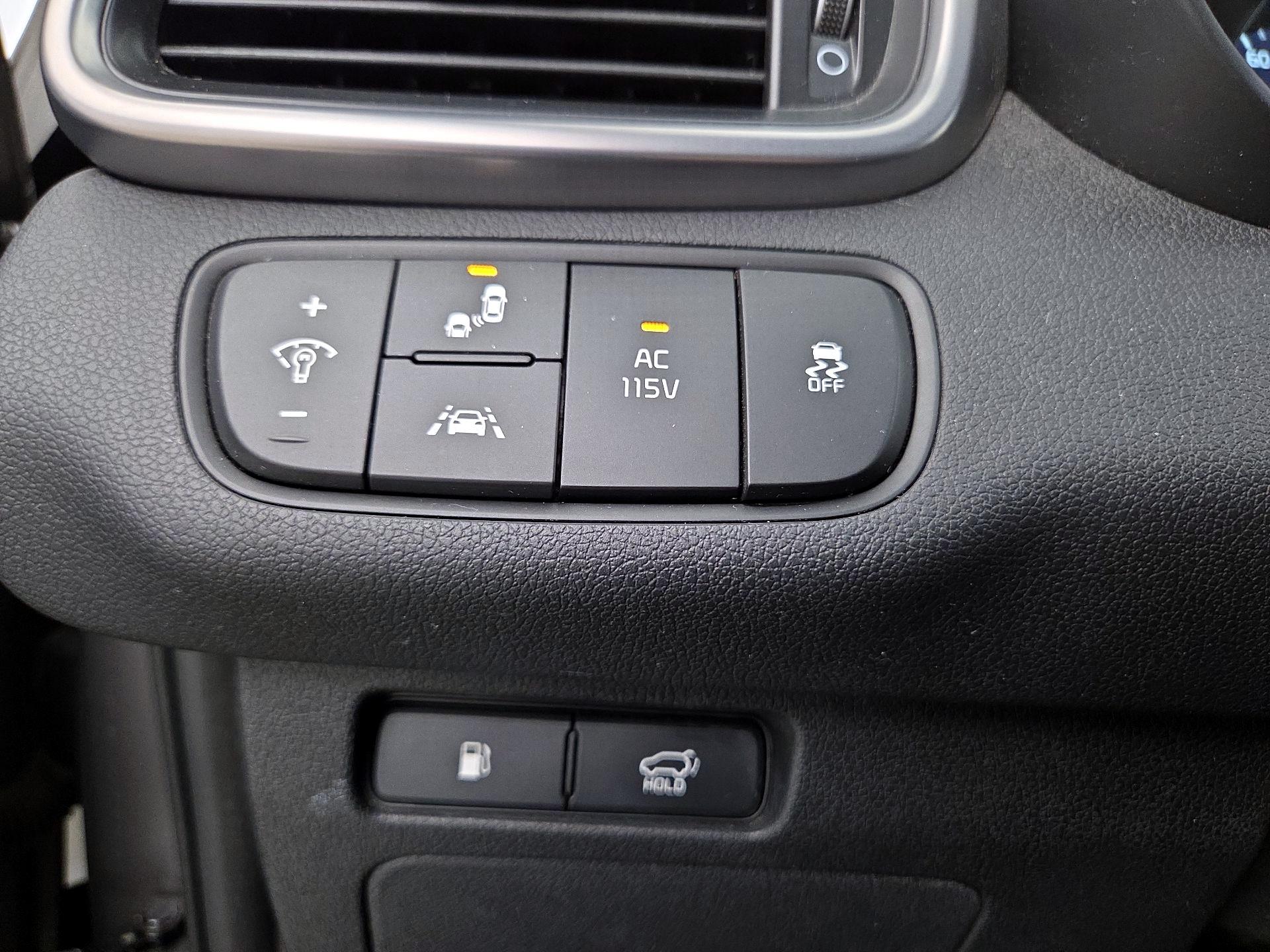 Thumbnail: 2017 Kia Sorento - 13