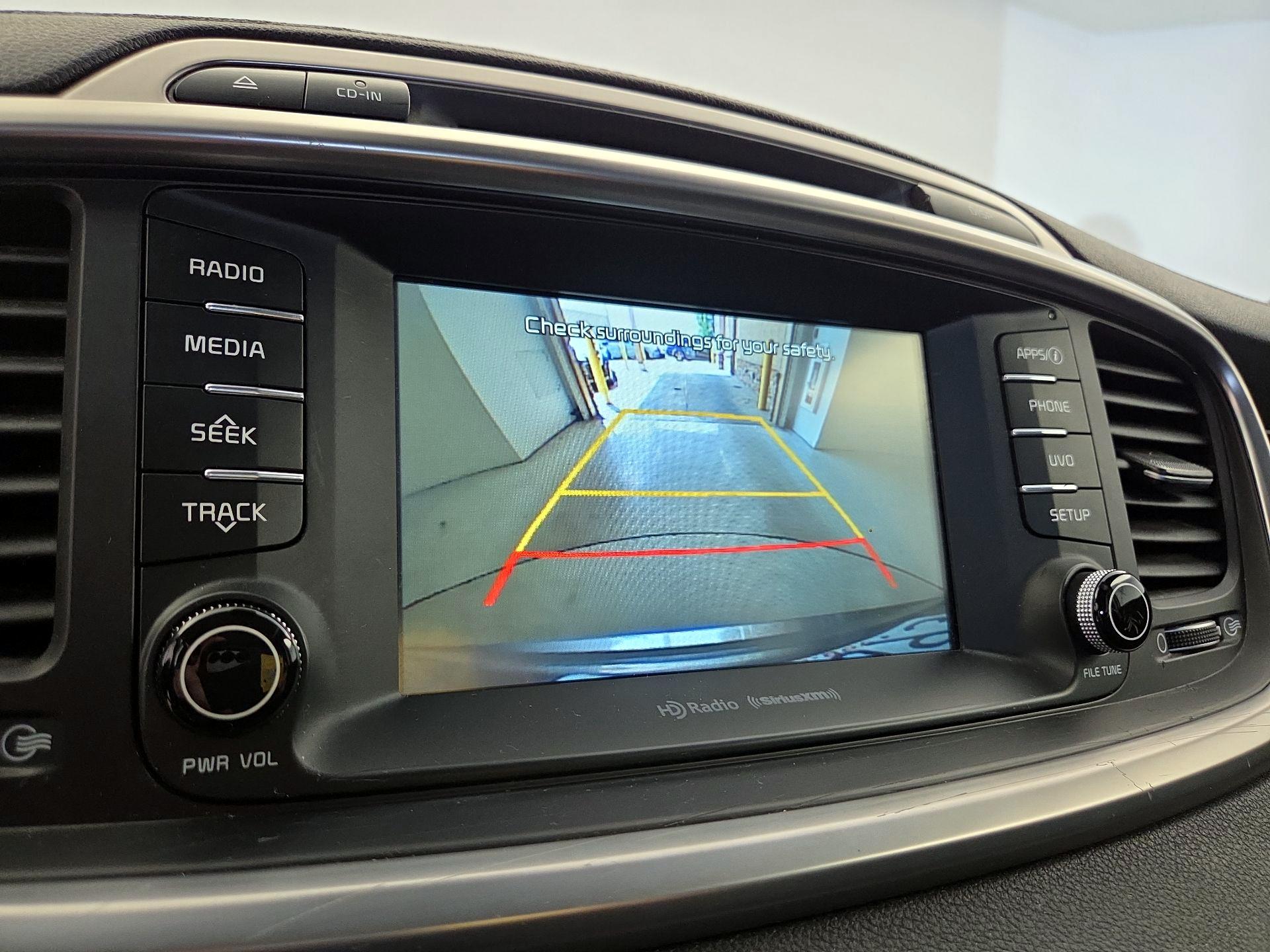 Thumbnail: 2017 Kia Sorento - 14