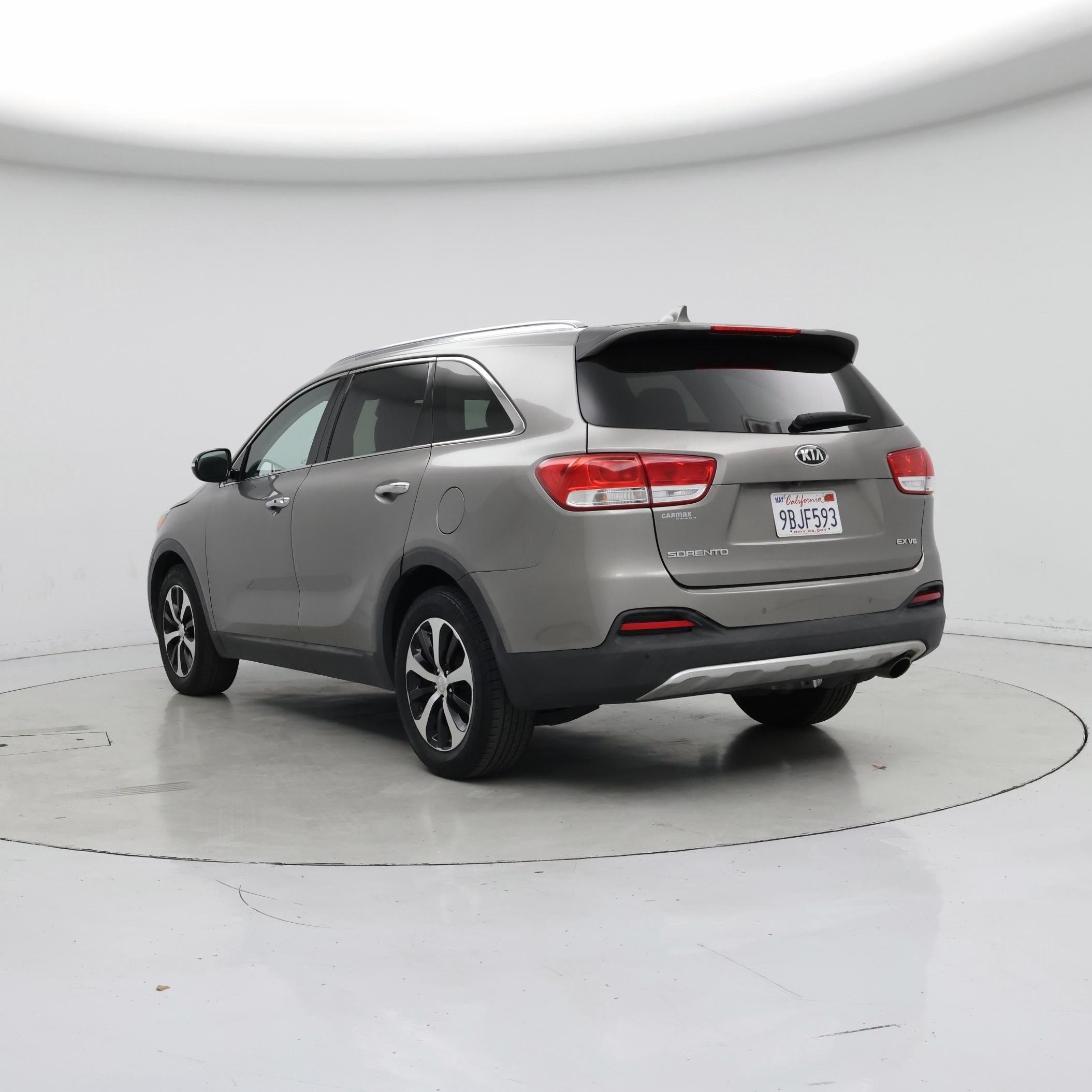 Thumbnail: 2017 Kia Sorento - 2