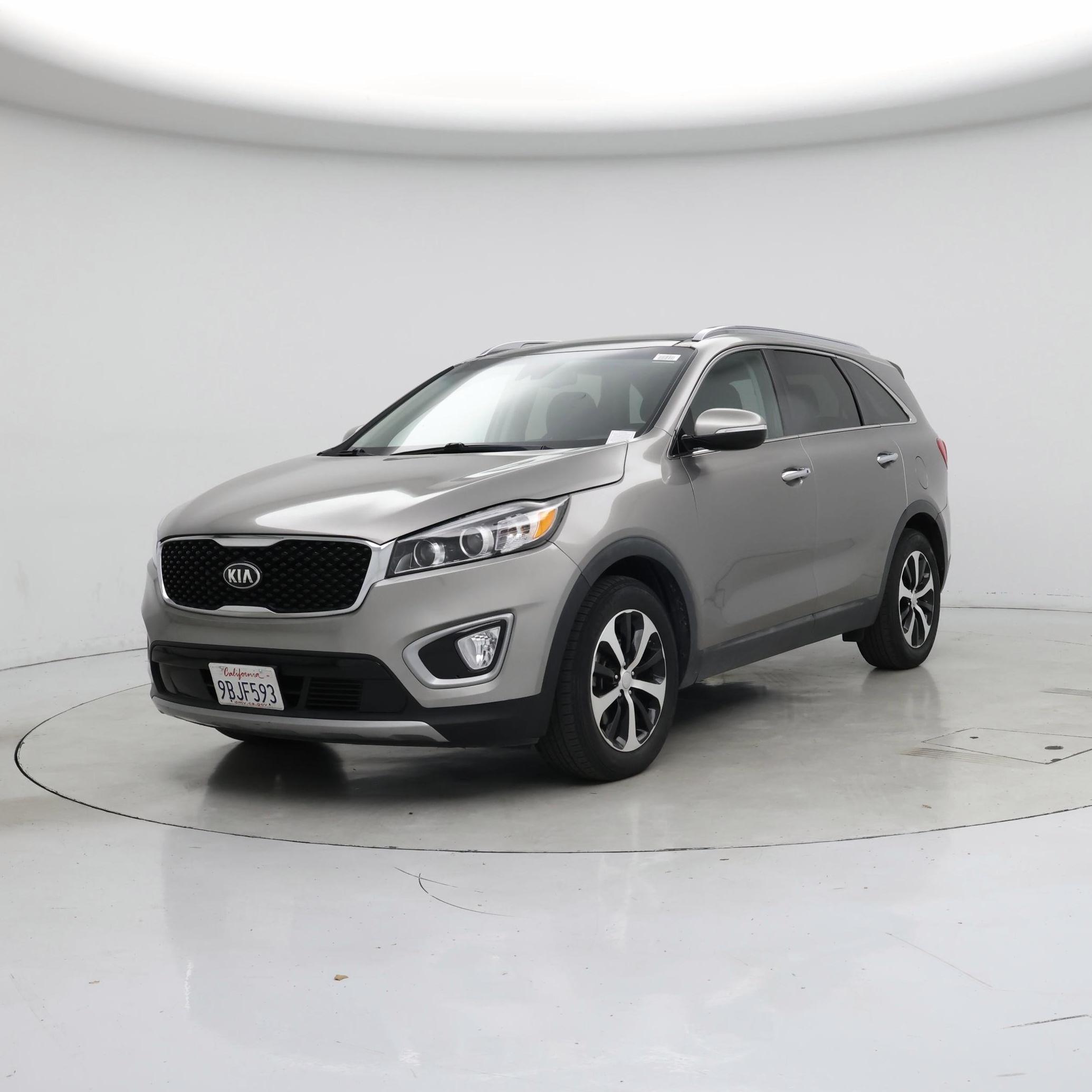 Thumbnail: 2017 Kia Sorento - 4