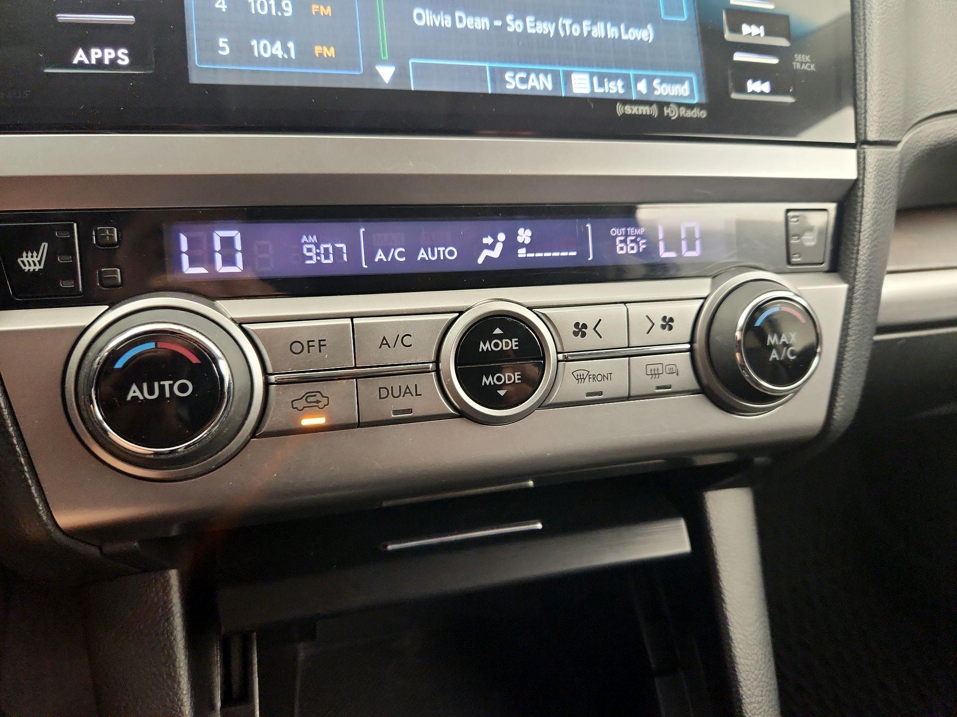 Thumbnail: 2015 Subaru Outback - 16