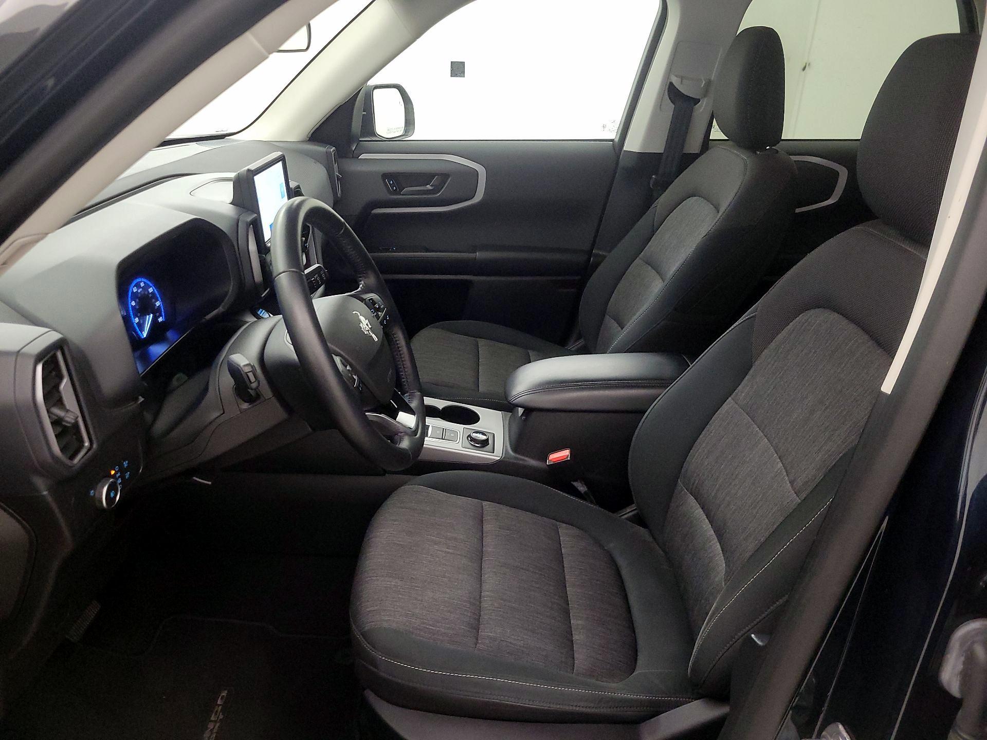 Thumbnail: 2022 Ford Bronco Sport - 11