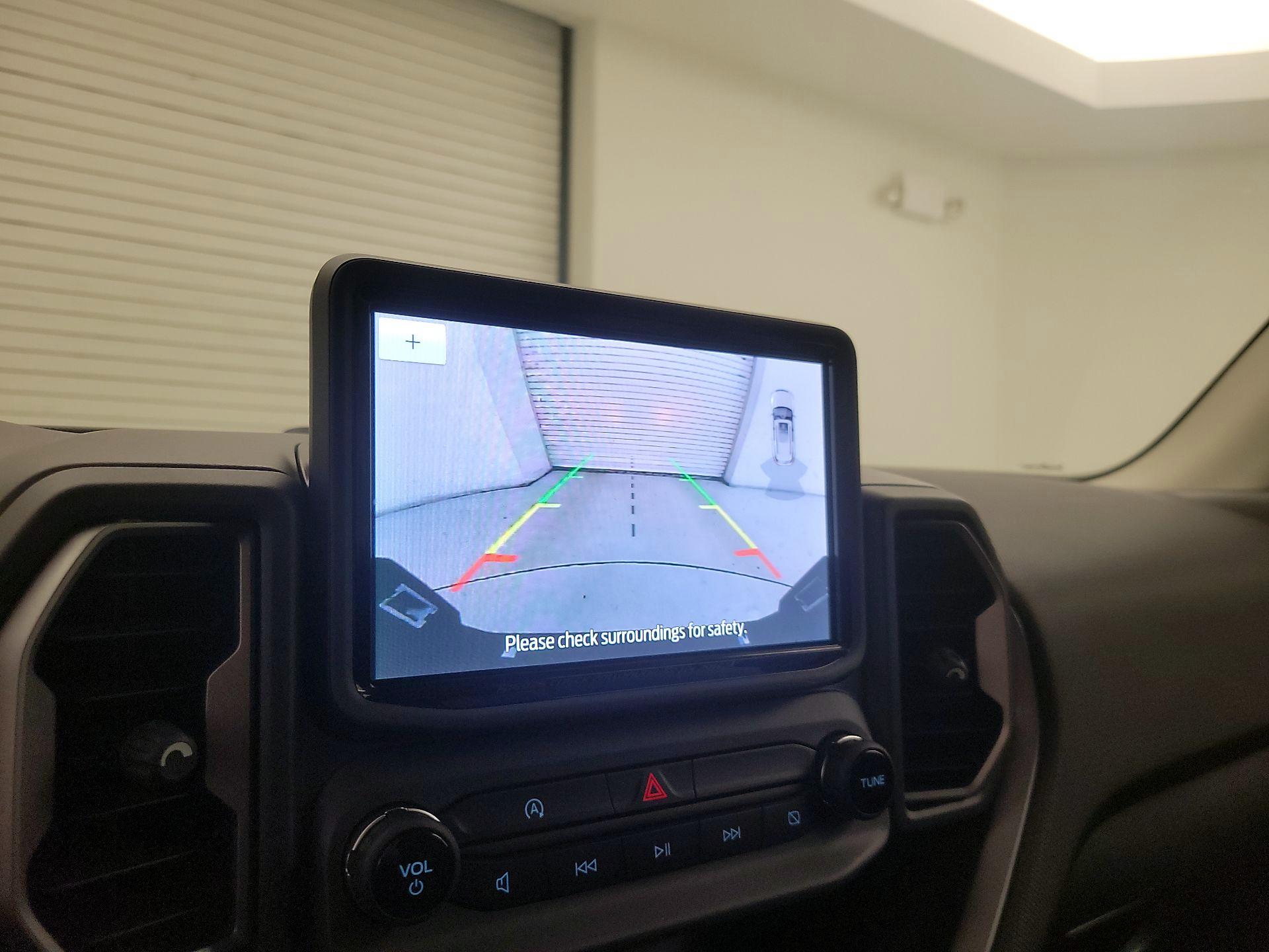 Thumbnail: 2022 Ford Bronco Sport - 14