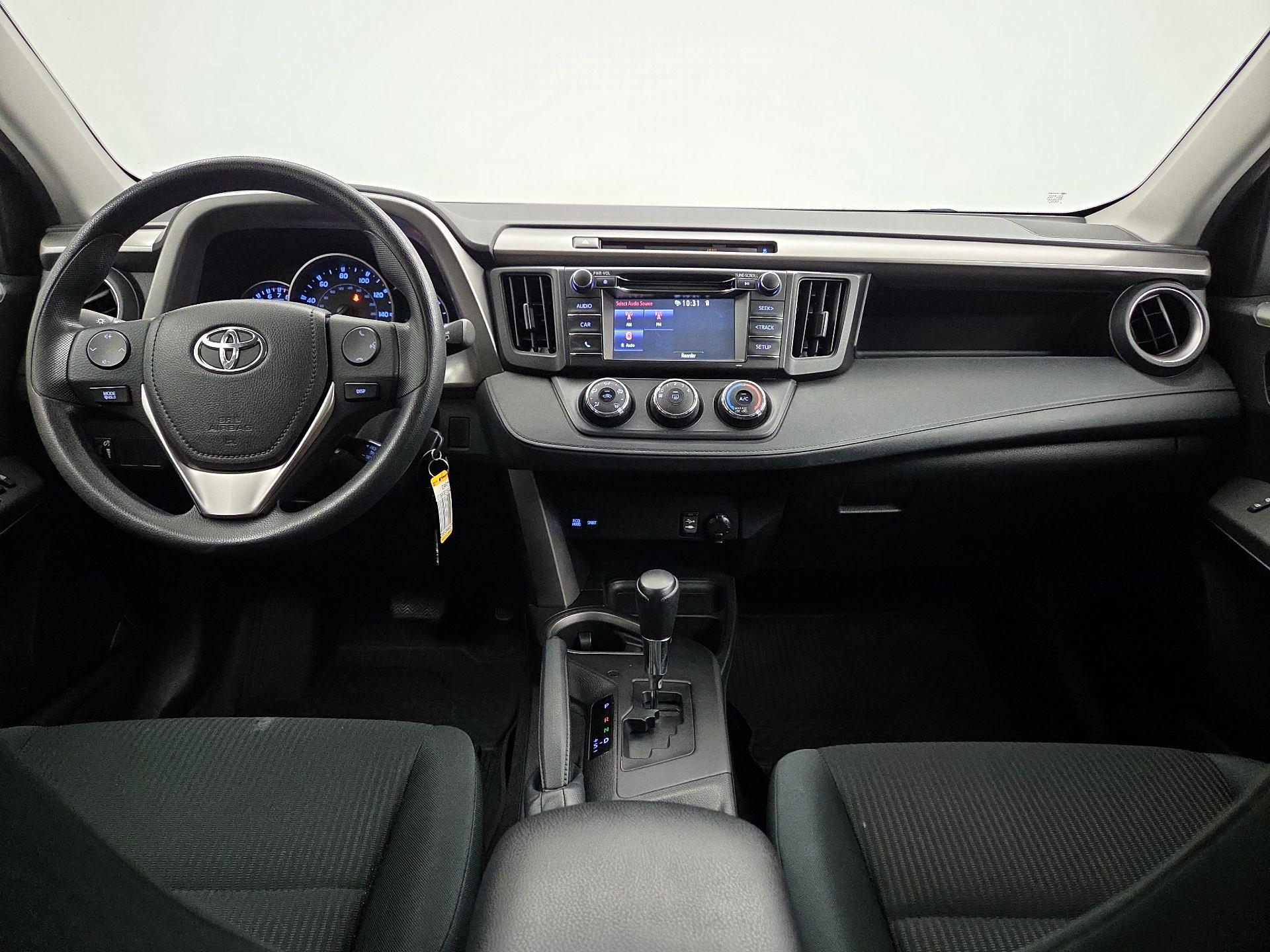 Thumbnail: 2016 Toyota RAV4 - 9
