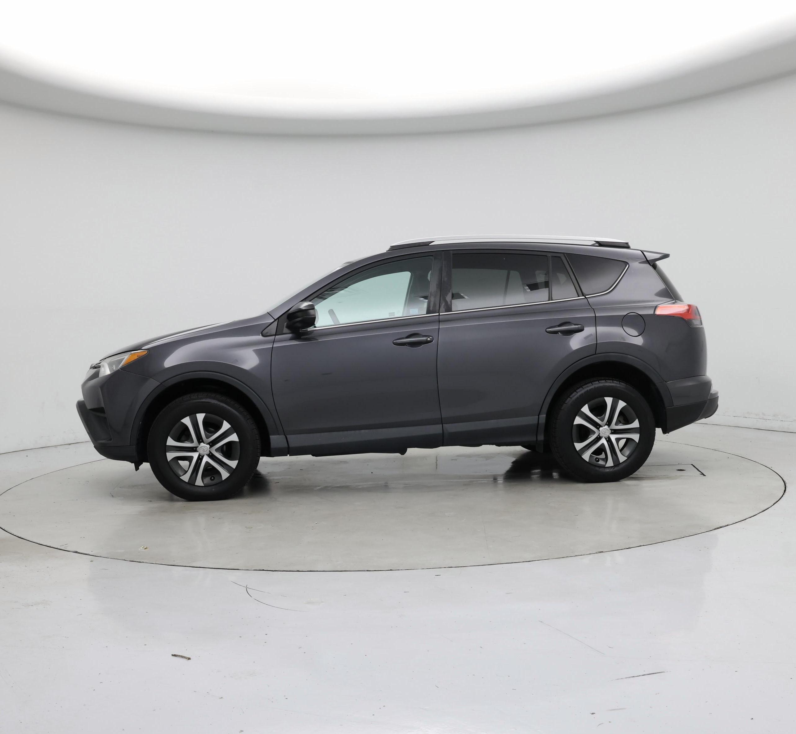 Thumbnail: 2016 Toyota RAV4 - 3