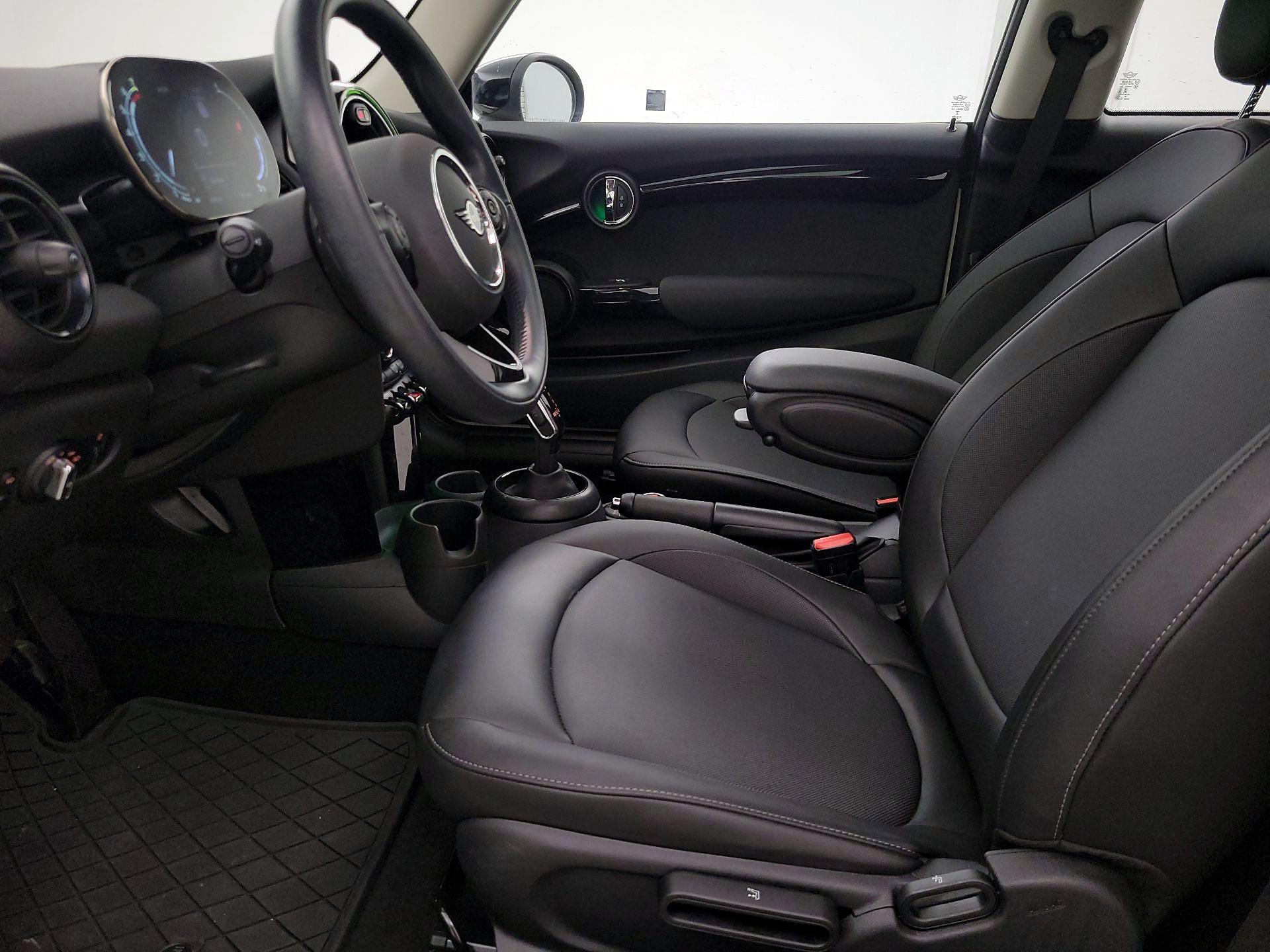 Thumbnail: 2021 MINI Cooper Hardtop - 11