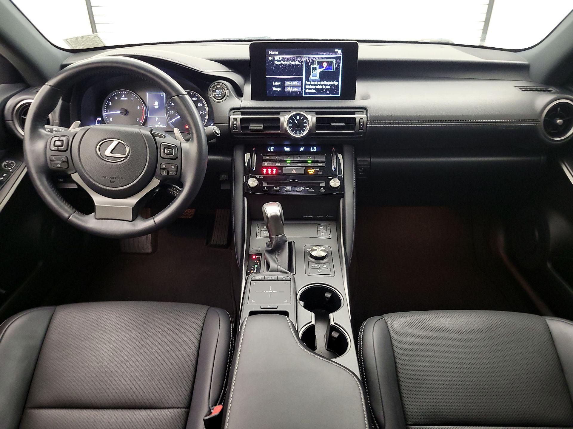 Thumbnail: 2022 Lexus IS - 9