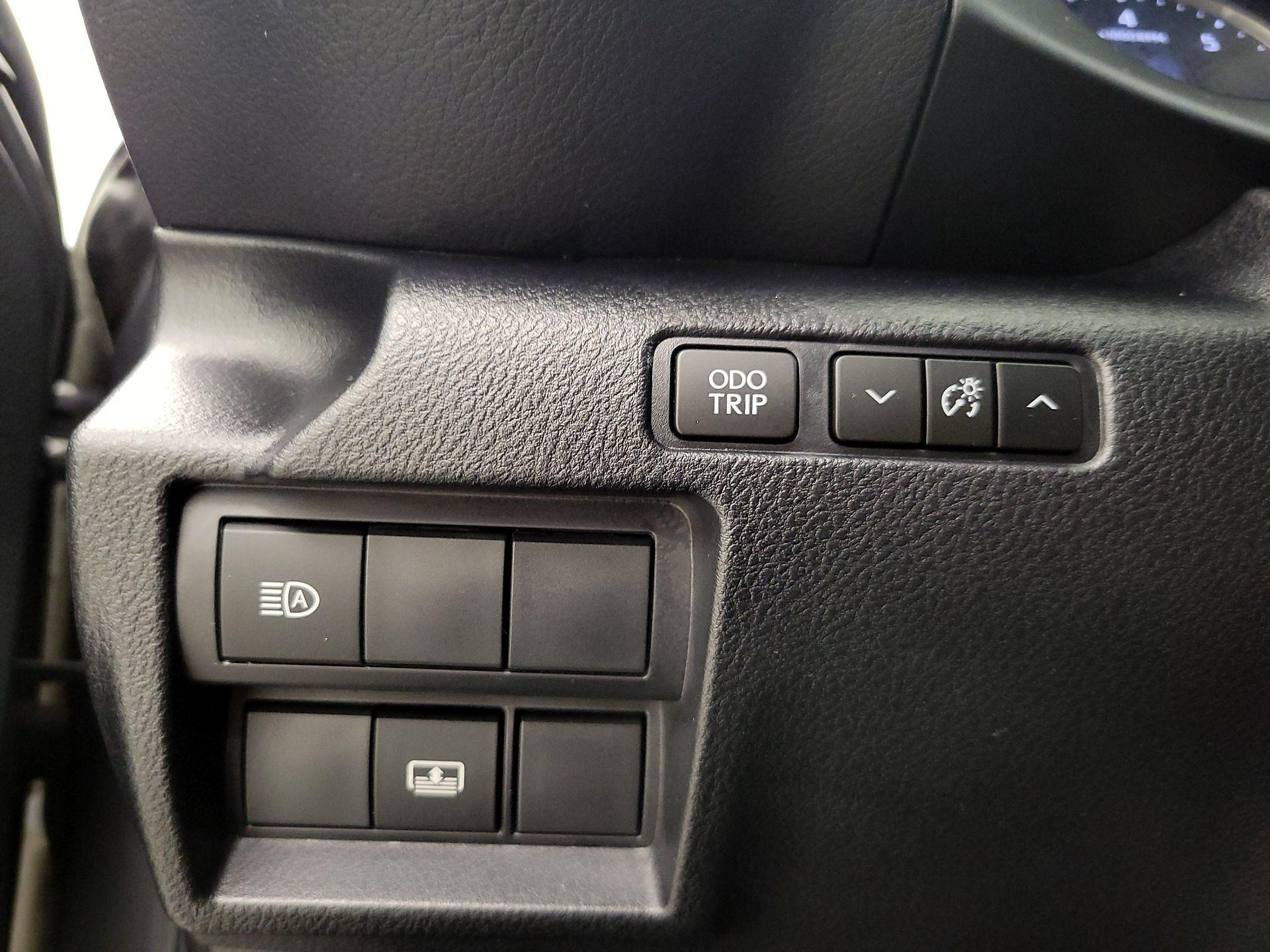 Thumbnail: 2022 Lexus IS - 13