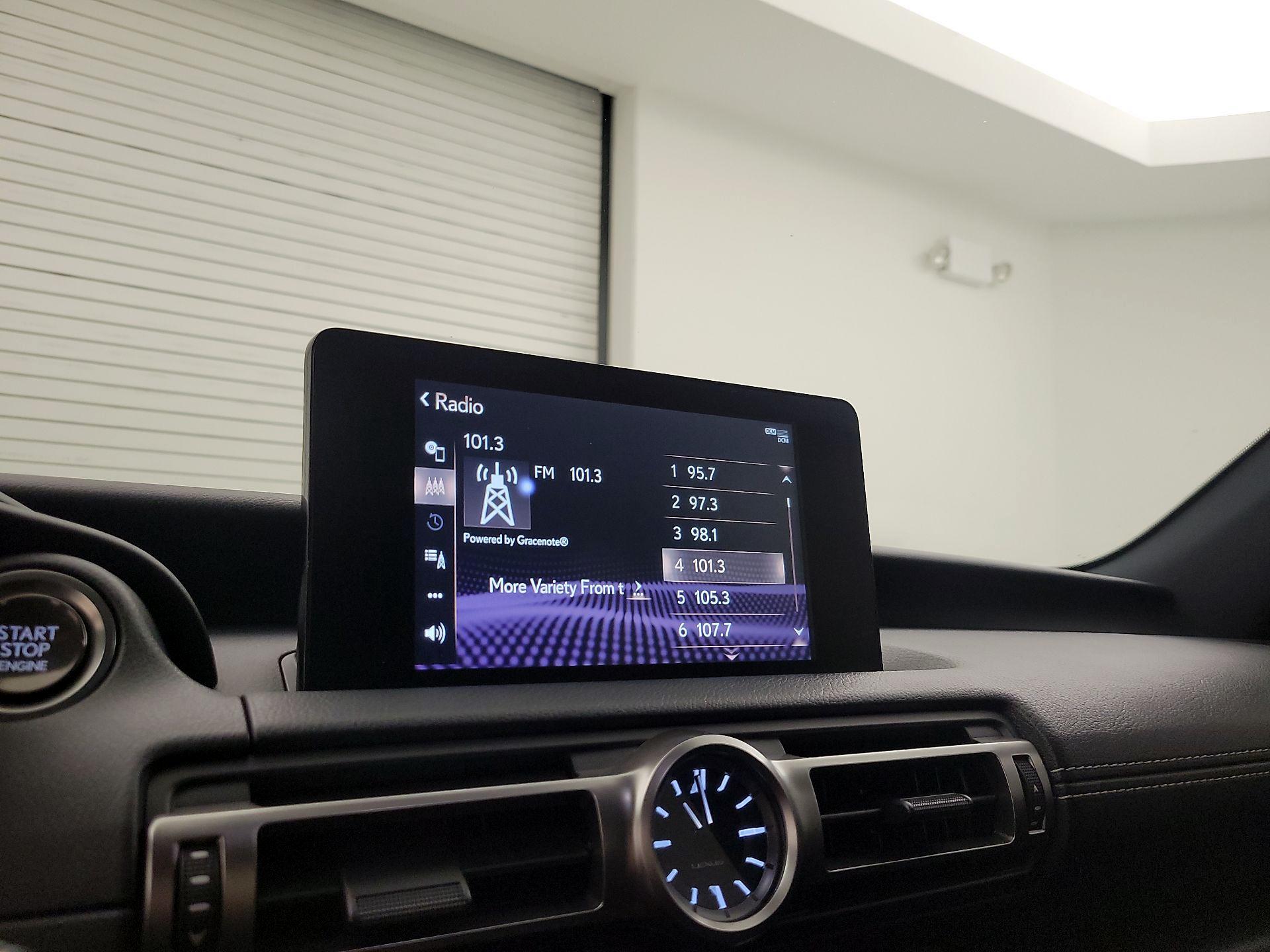 Thumbnail: 2022 Lexus IS - 15