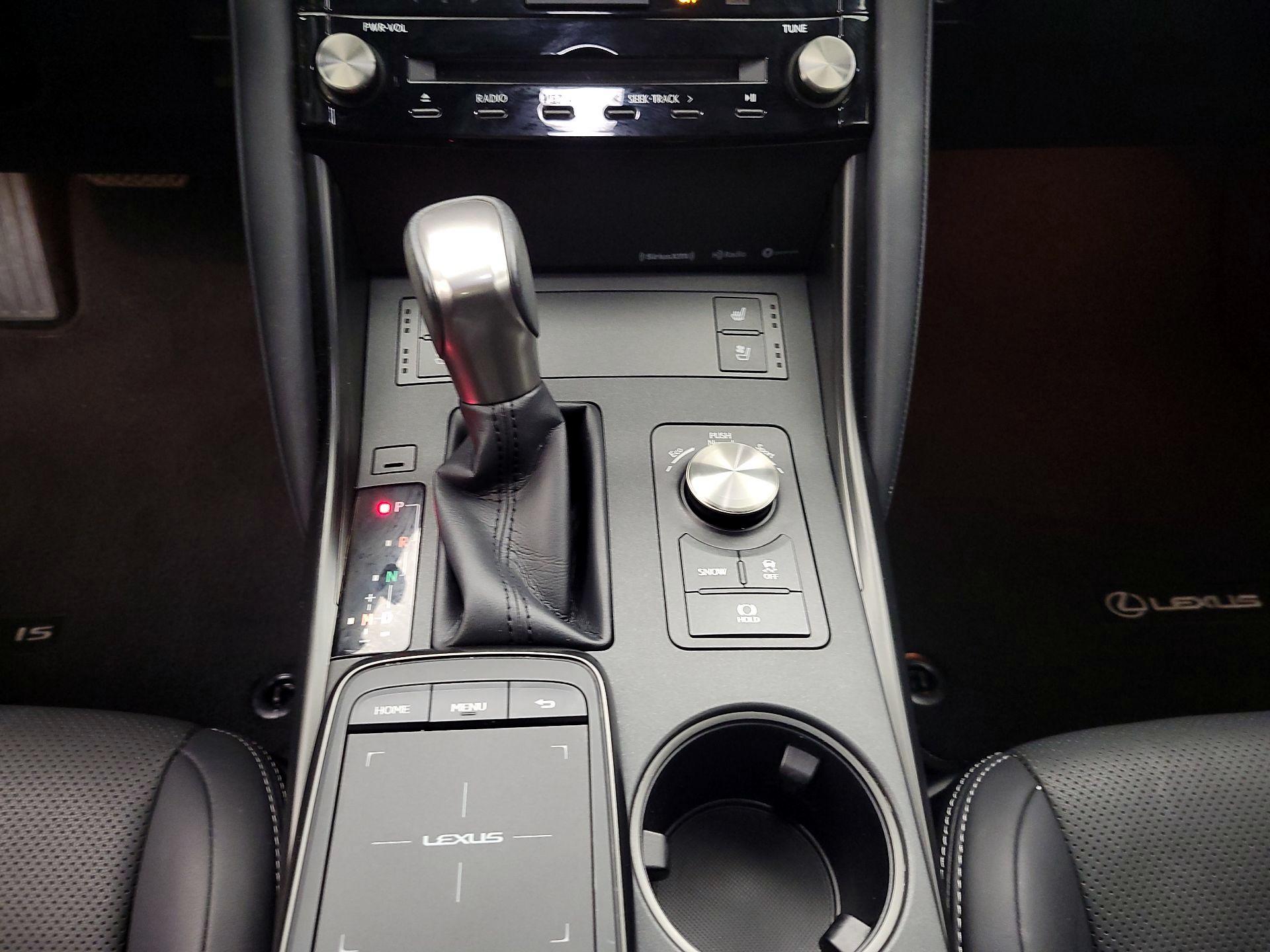 Thumbnail: 2022 Lexus IS - 17