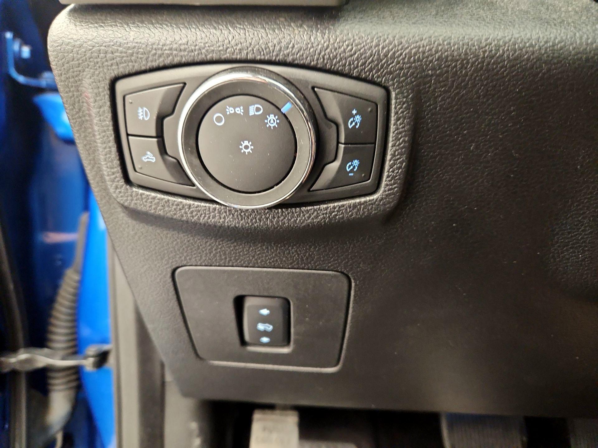 Thumbnail: 2015 Ford F-150 - 13