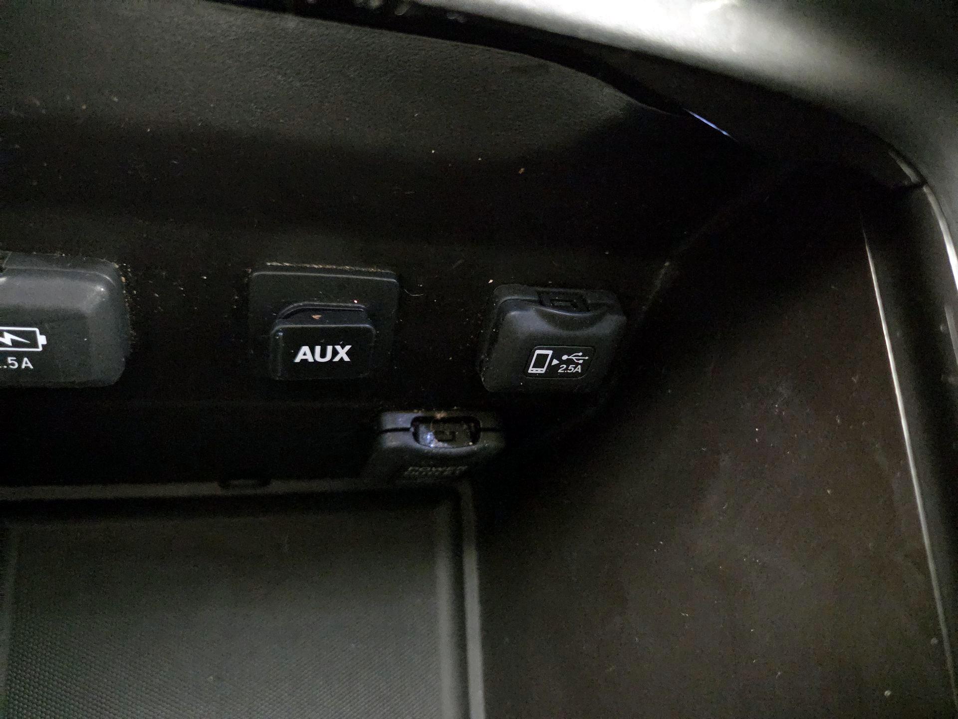 Thumbnail: 2019 Acura MDX - 19