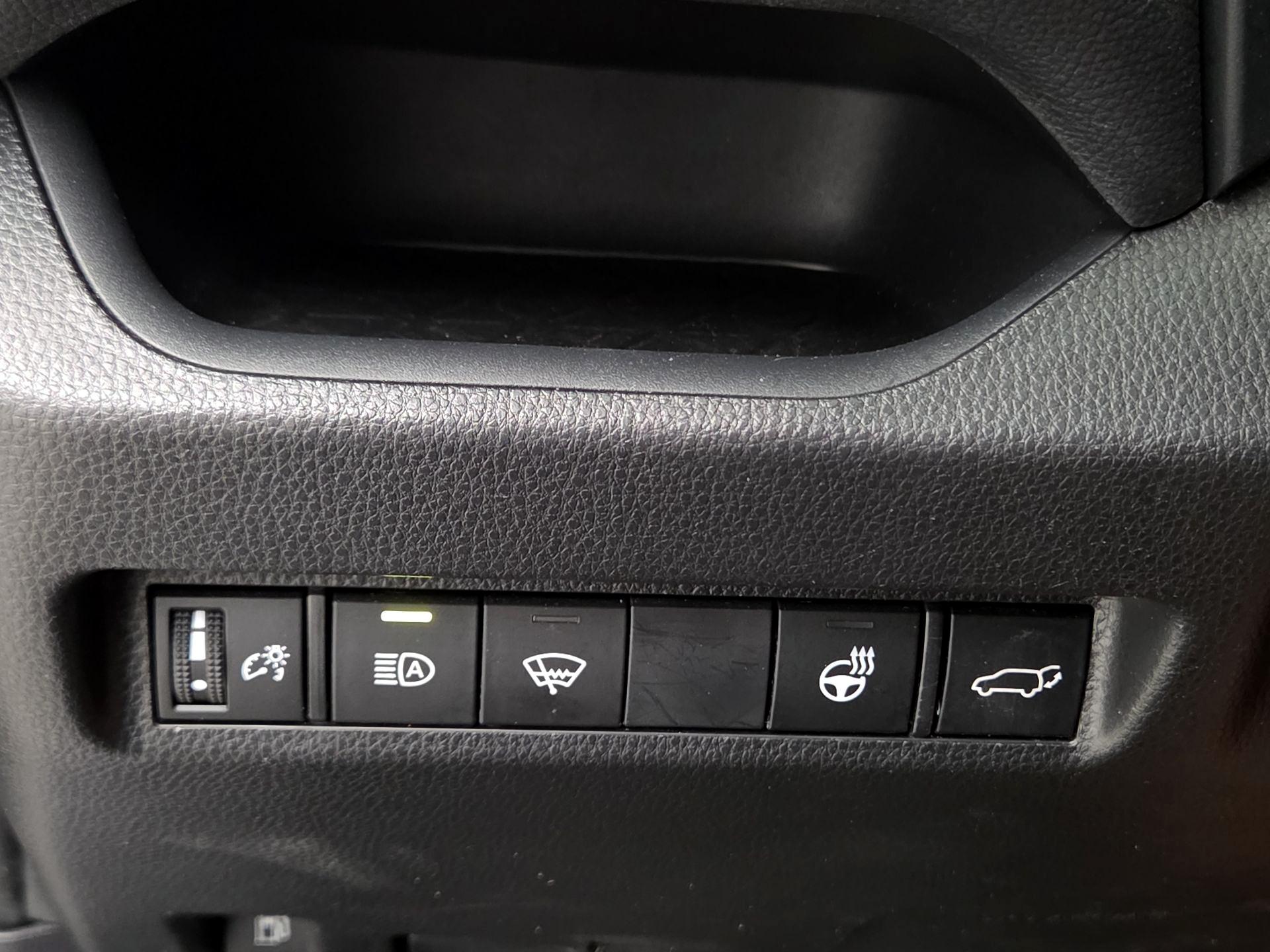 Thumbnail: 2021 Toyota RAV4 - 13