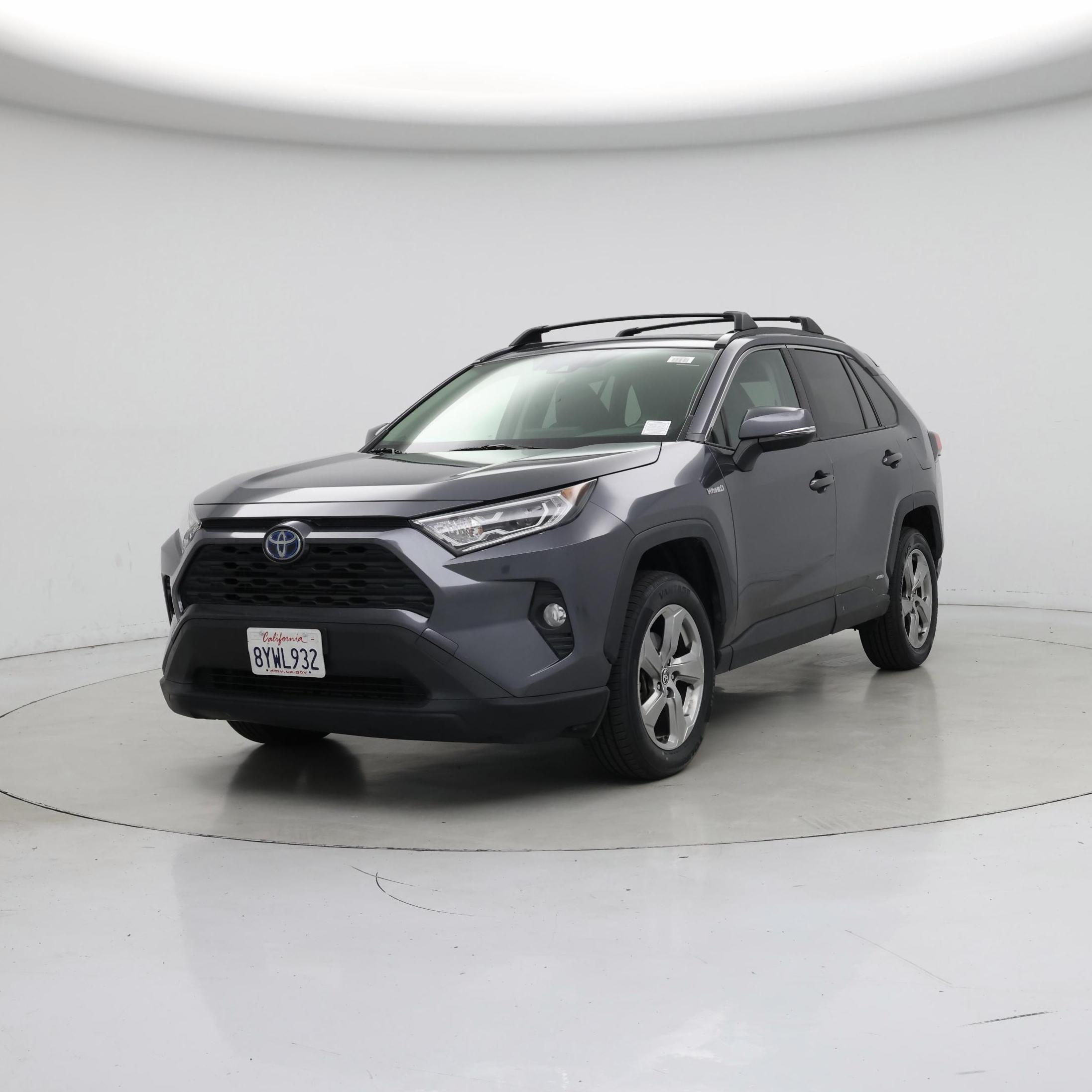Thumbnail: 2021 Toyota RAV4 - 4