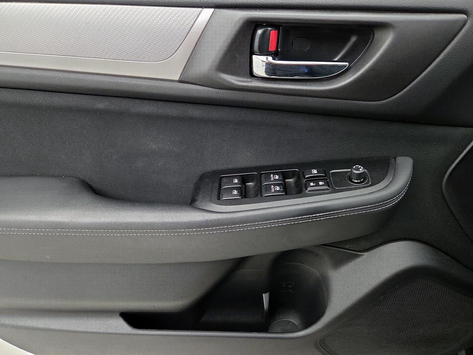 Thumbnail: 2015 Subaru Outback - 12