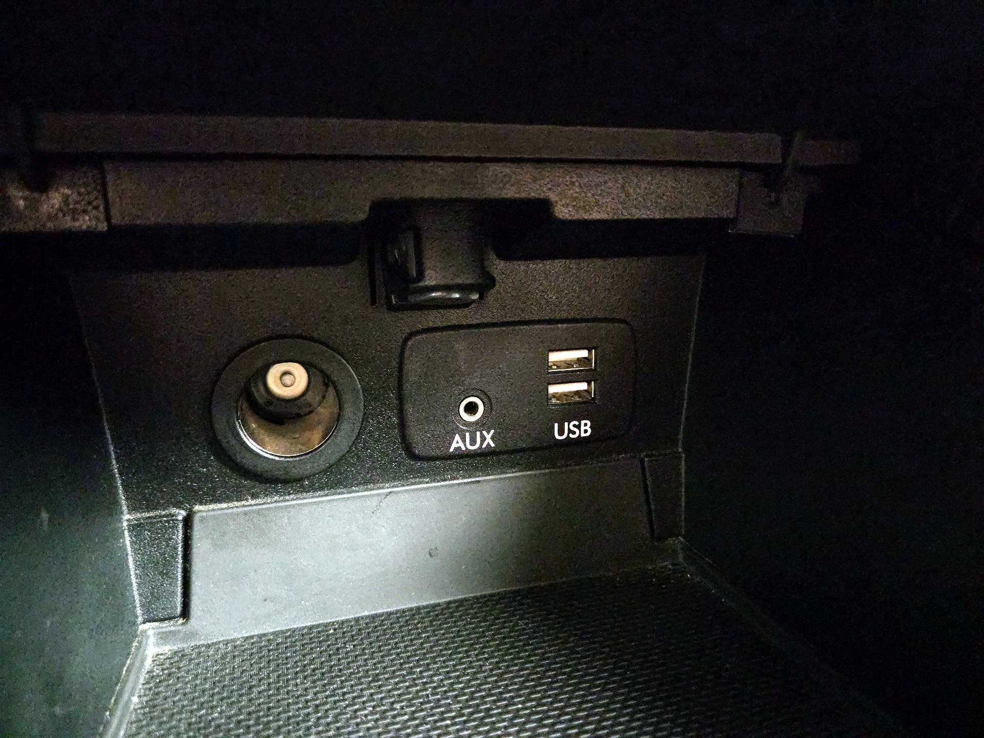 Thumbnail: 2015 Subaru Outback - 18