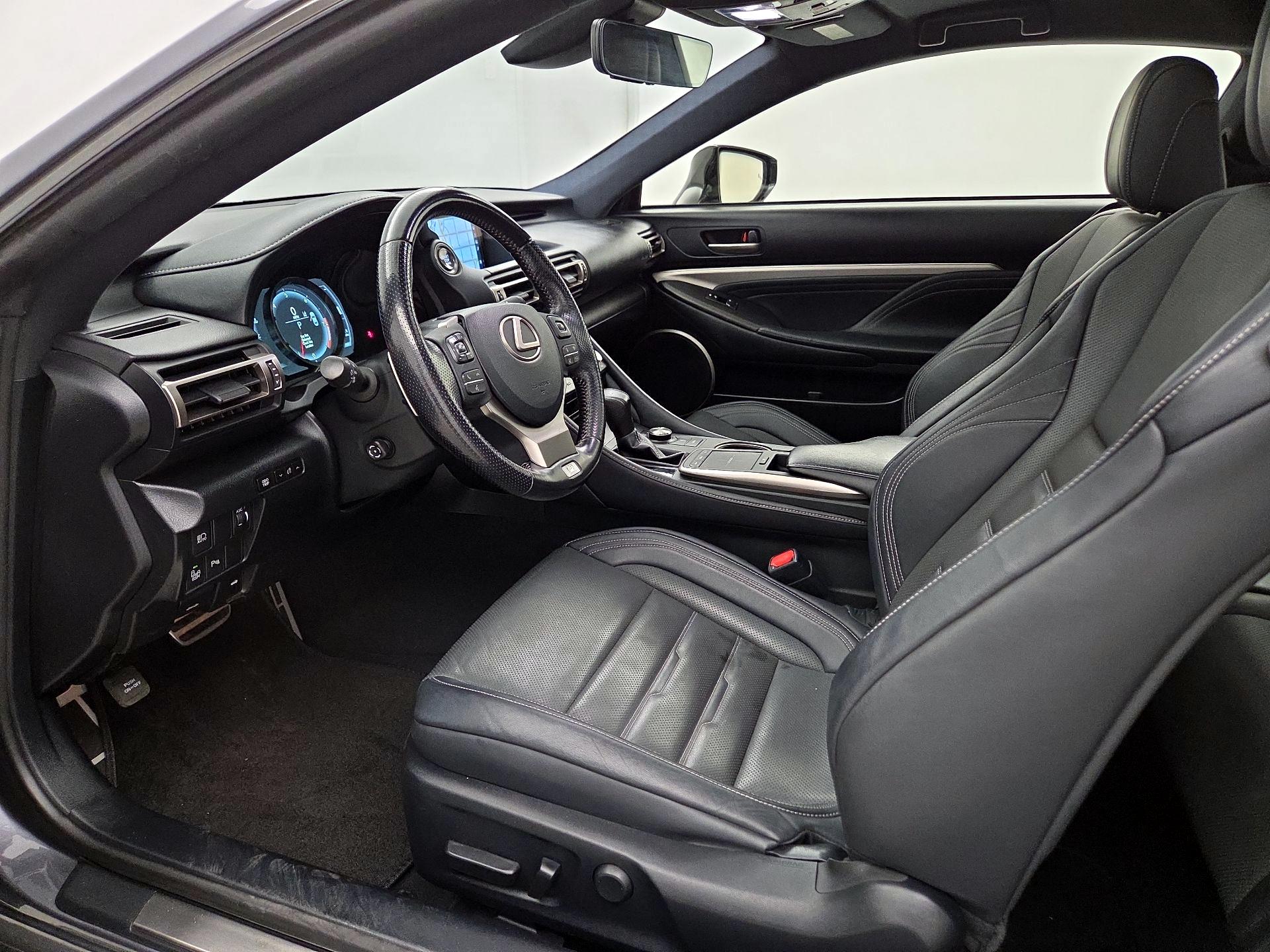 Thumbnail: 2019 Lexus RC - 11