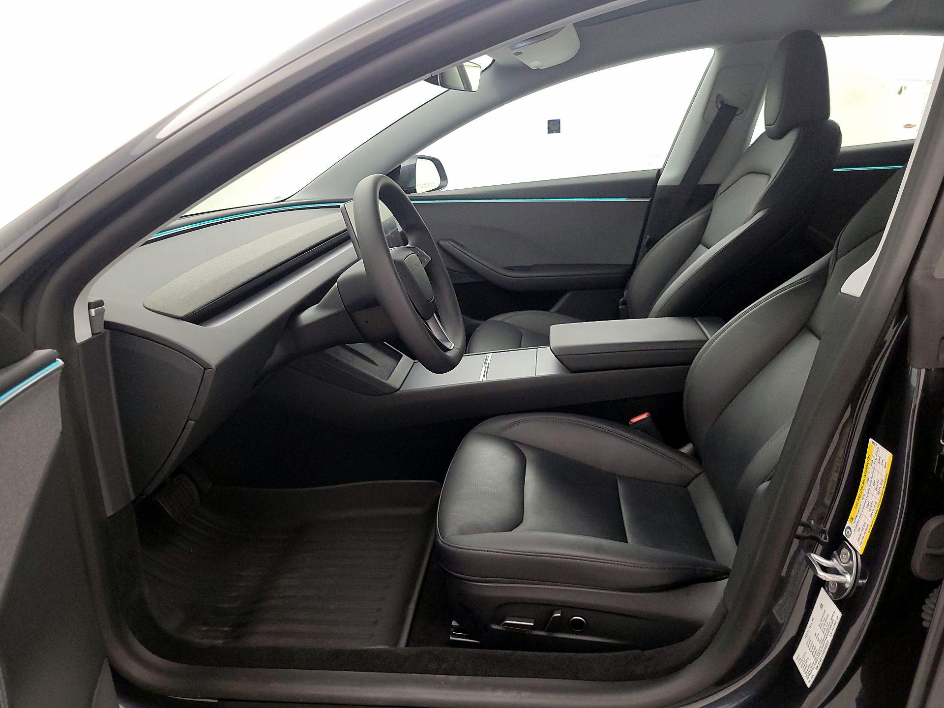 Thumbnail: 2025 Tesla Model 3 - 11