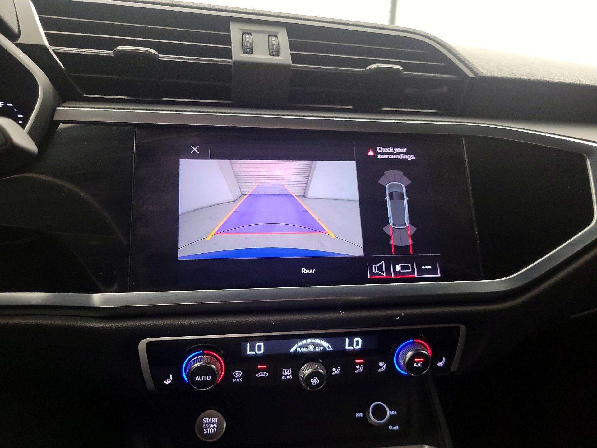 Thumbnail: 2020 Audi Q3 - 14