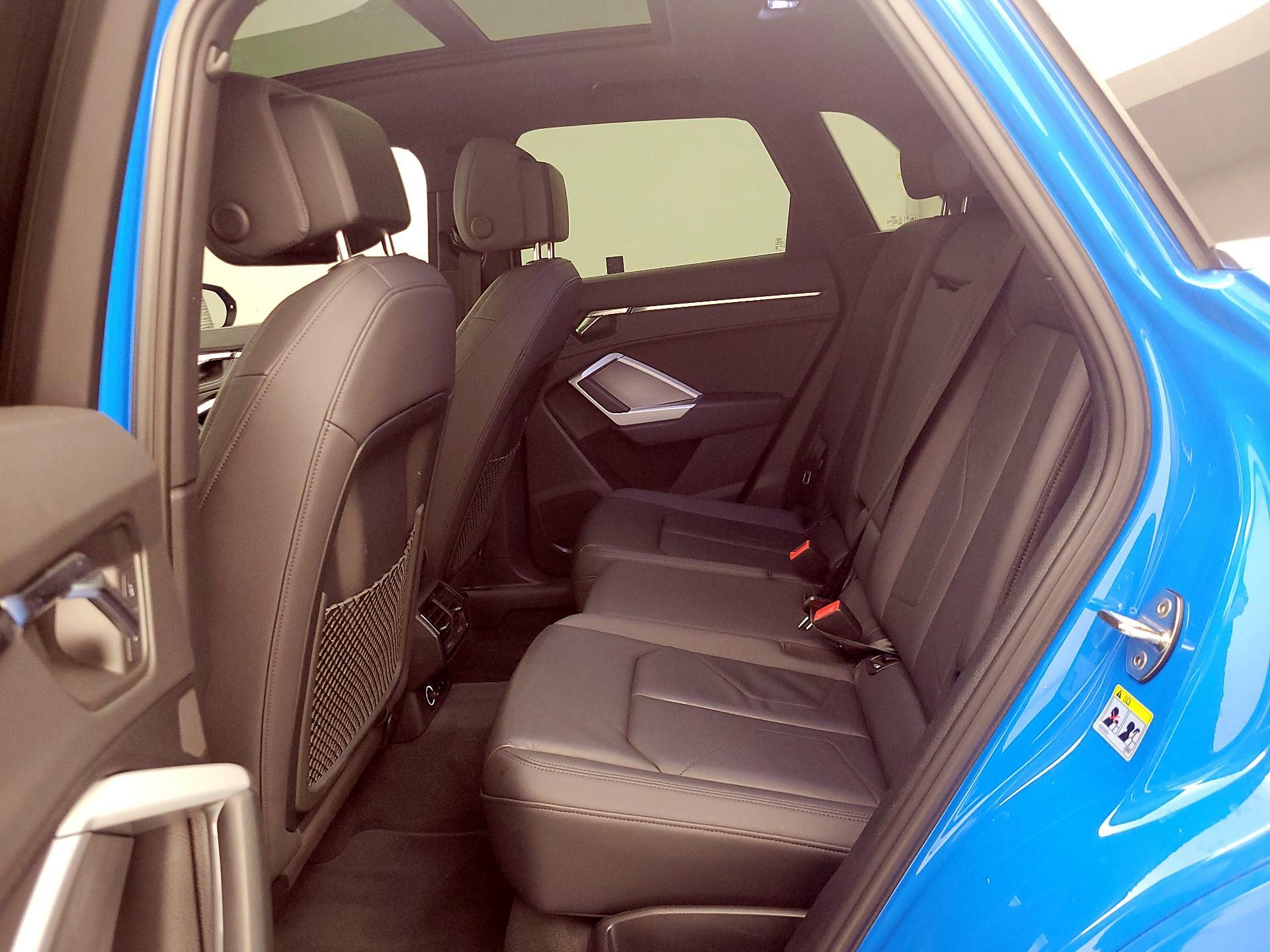 Thumbnail: 2020 Audi Q3 - 20