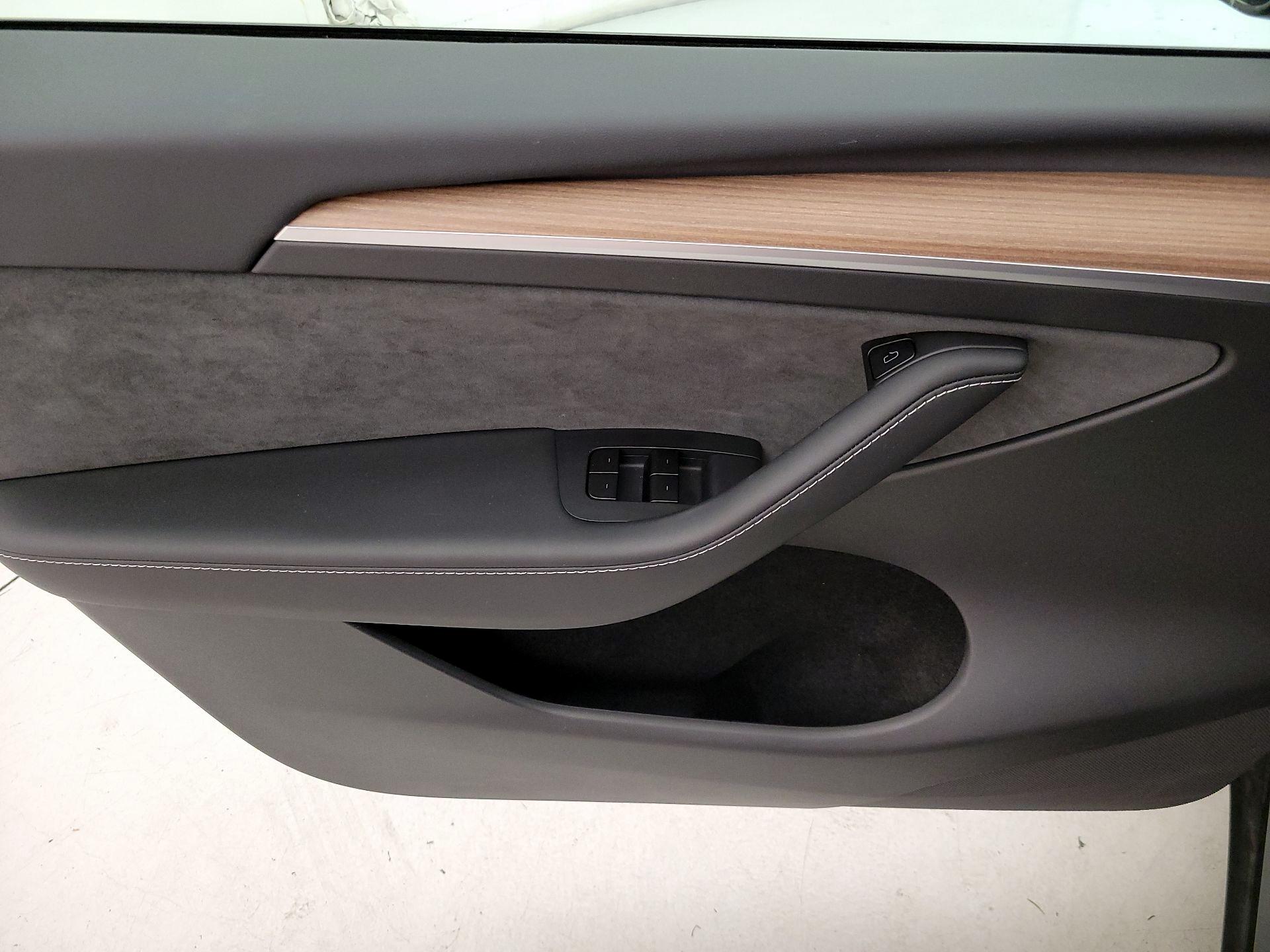 Thumbnail: 2025 Tesla Model Y - 12