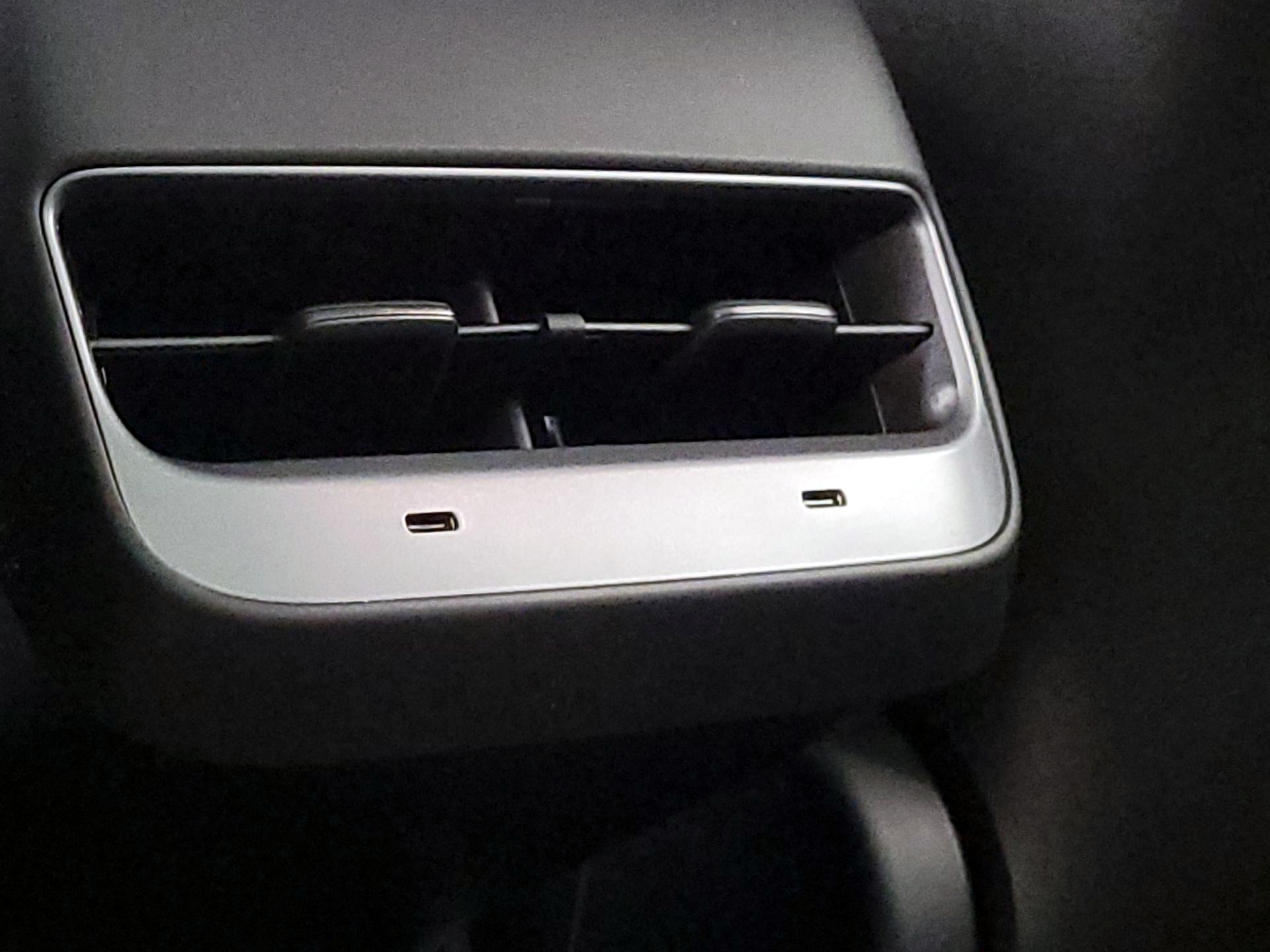 Thumbnail: 2025 Tesla Model Y - 18