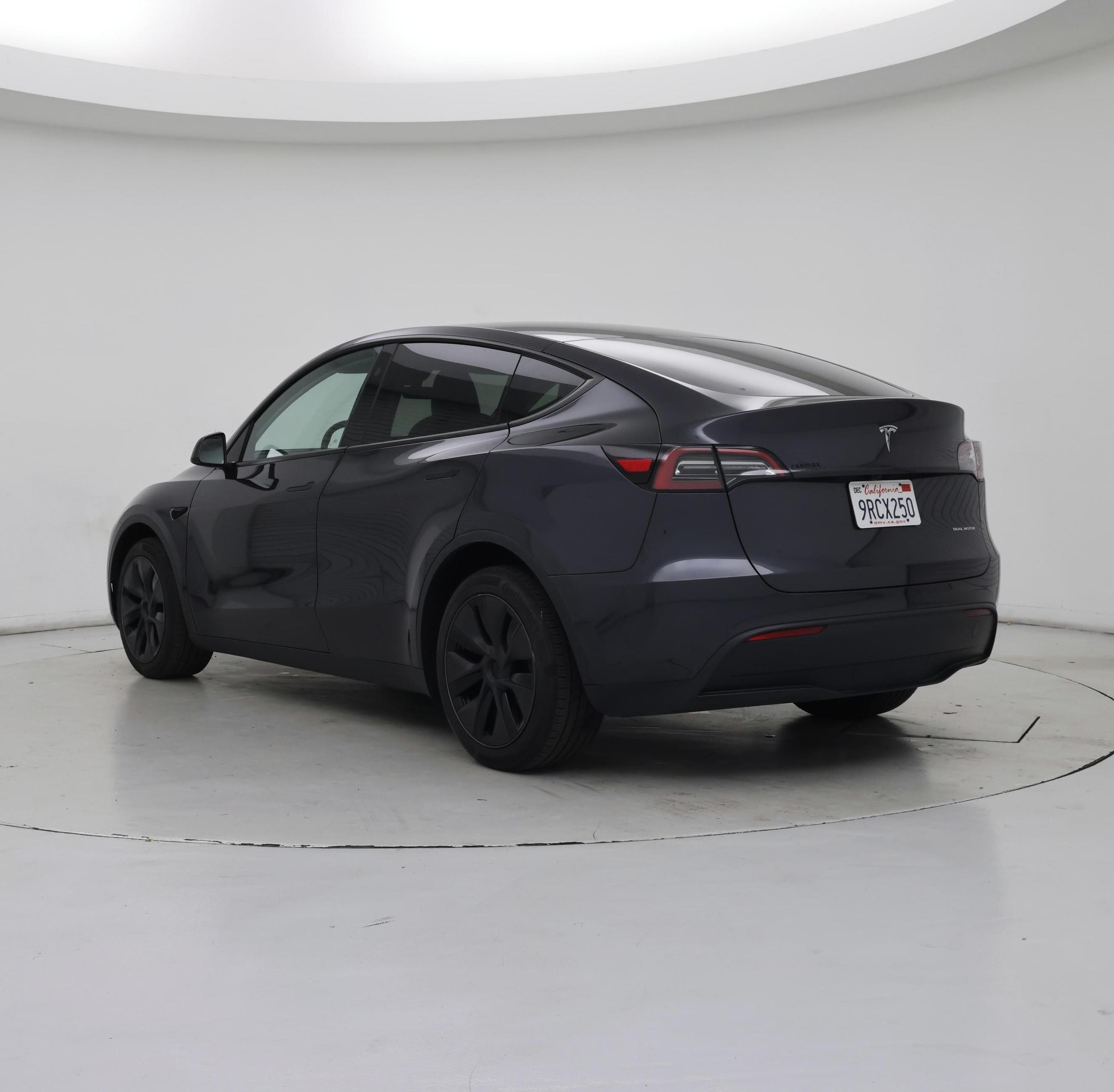 Thumbnail: 2025 Tesla Model Y - 2