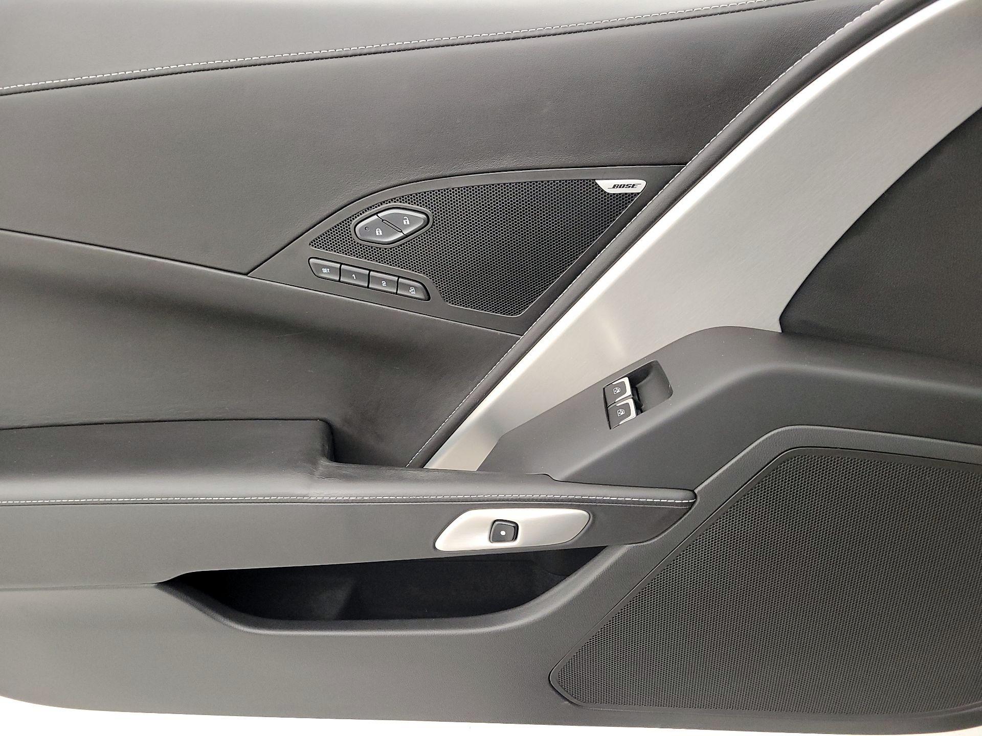 Thumbnail: 2015 Chevrolet Corvette - 12