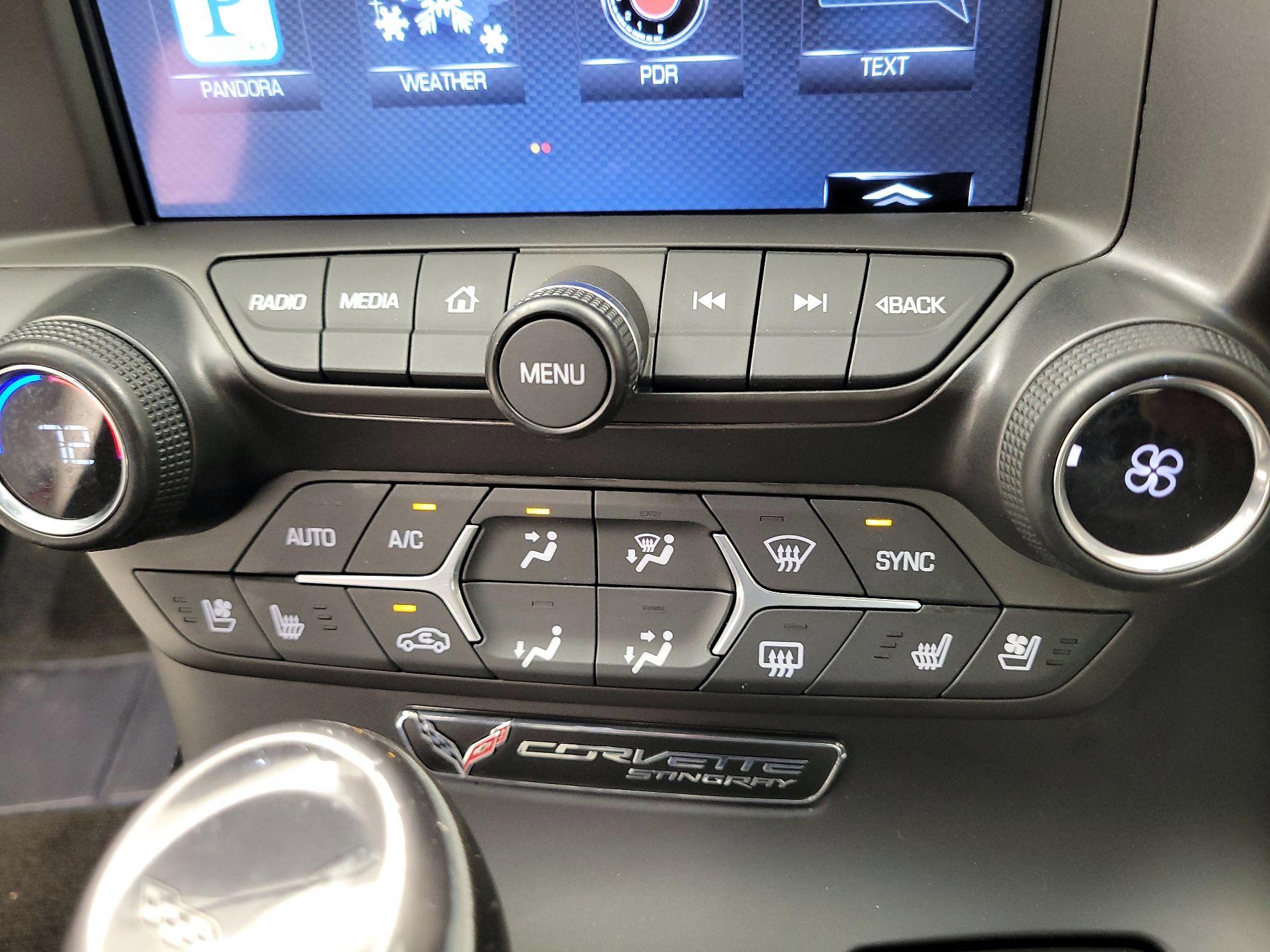 Thumbnail: 2015 Chevrolet Corvette - 17