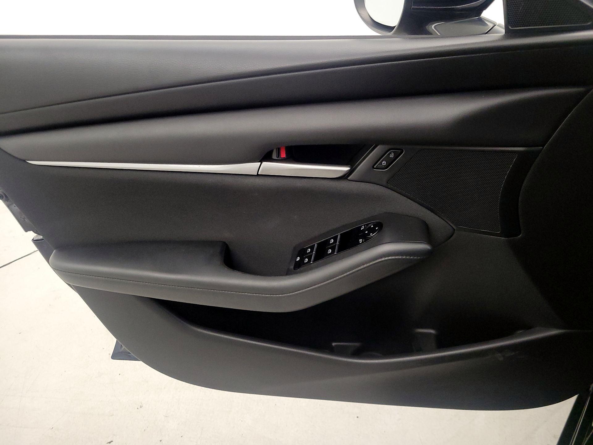 Thumbnail: 2022 Mazda Mazda3 - 12